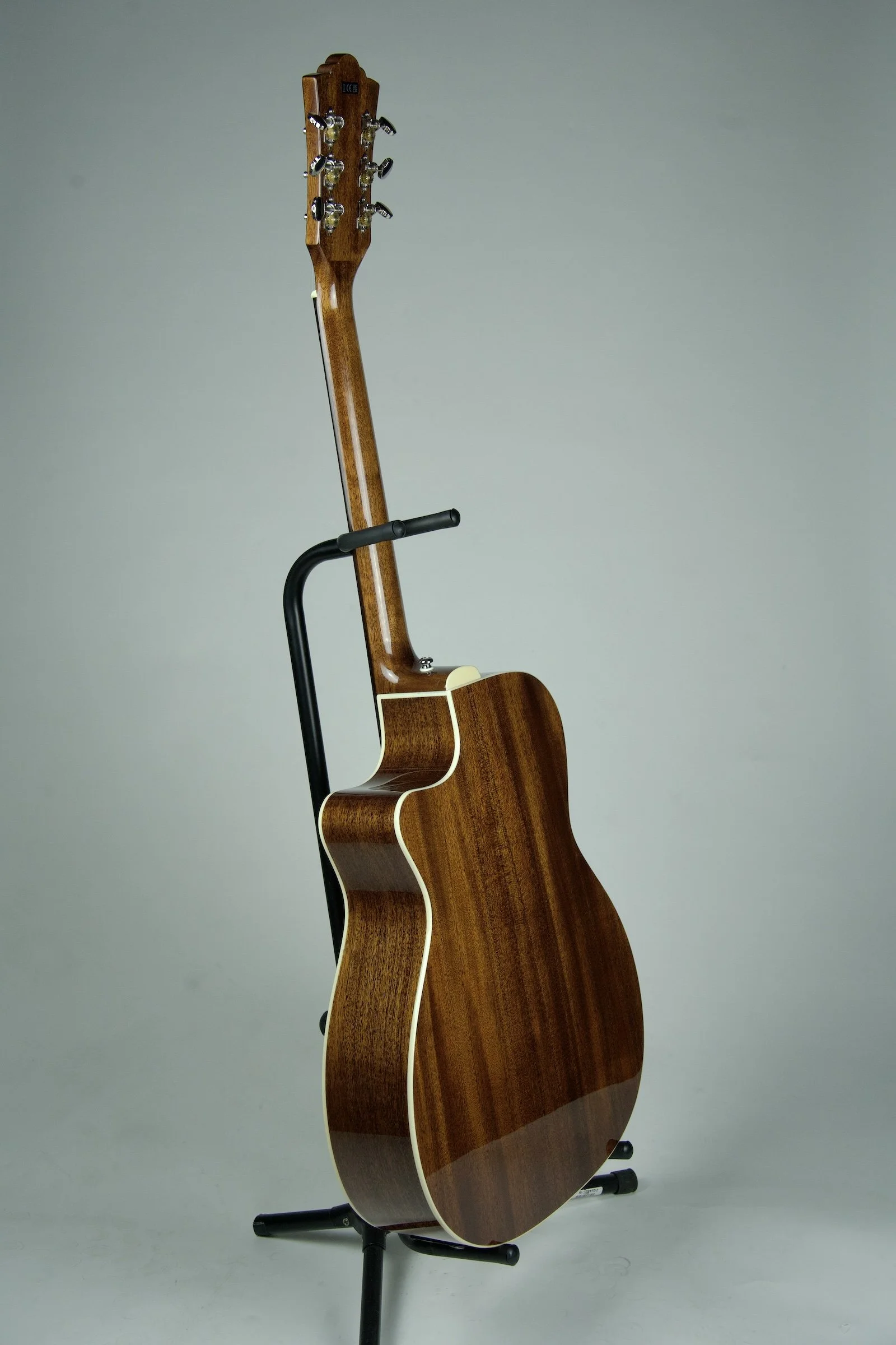 Guild OM-140ce Acoustic Electric Guitar30.jpeg