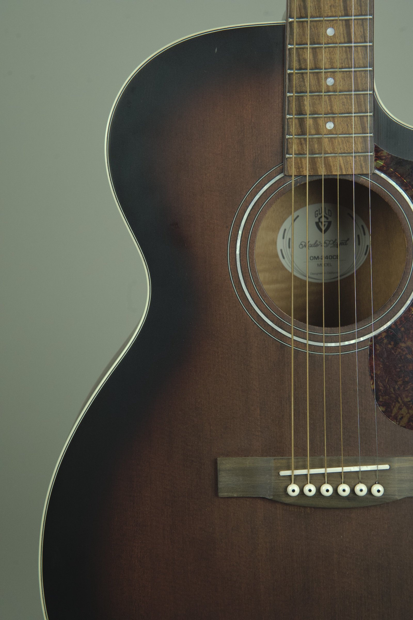 Used Guild OM-240CE Acoustic Electric Guitar - Antique Charcoal Burst4.jpeg