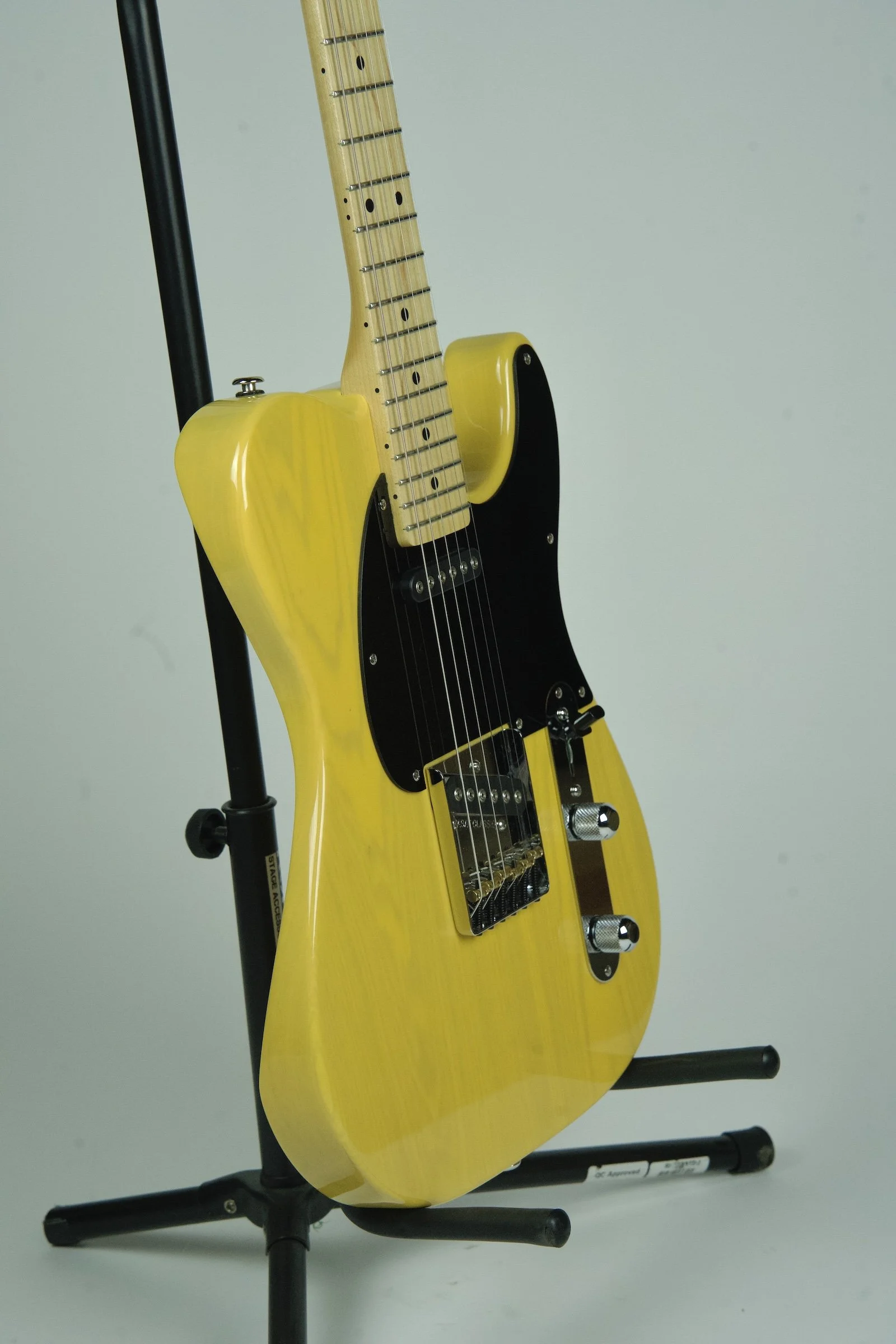 G&L Deluxe ASAT Classic Electric Guitar - Butterscotch 21.jpeg