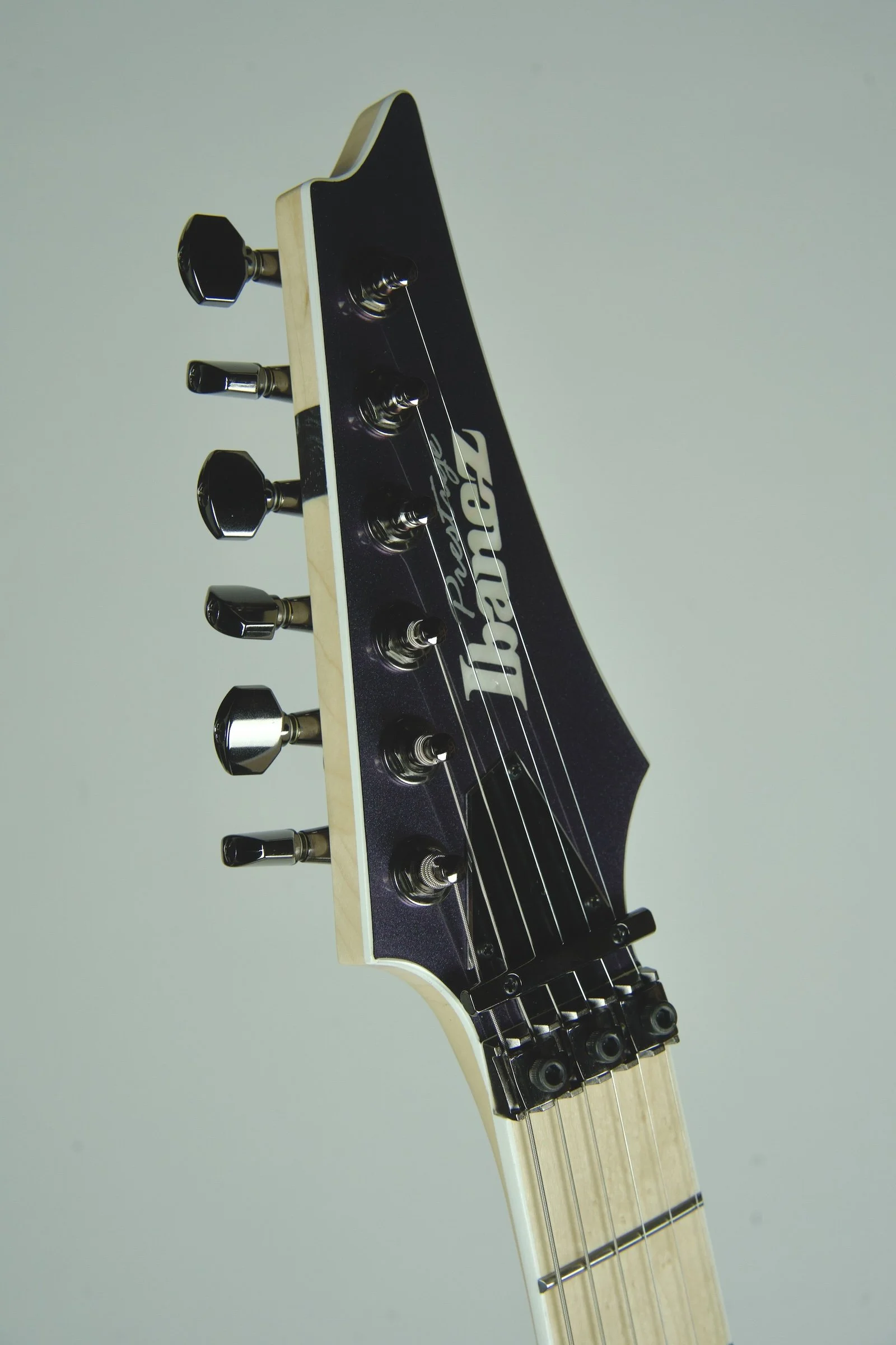 Ibanez Prestige RG5120 Electric Guitar - Polar Lights15.jpeg