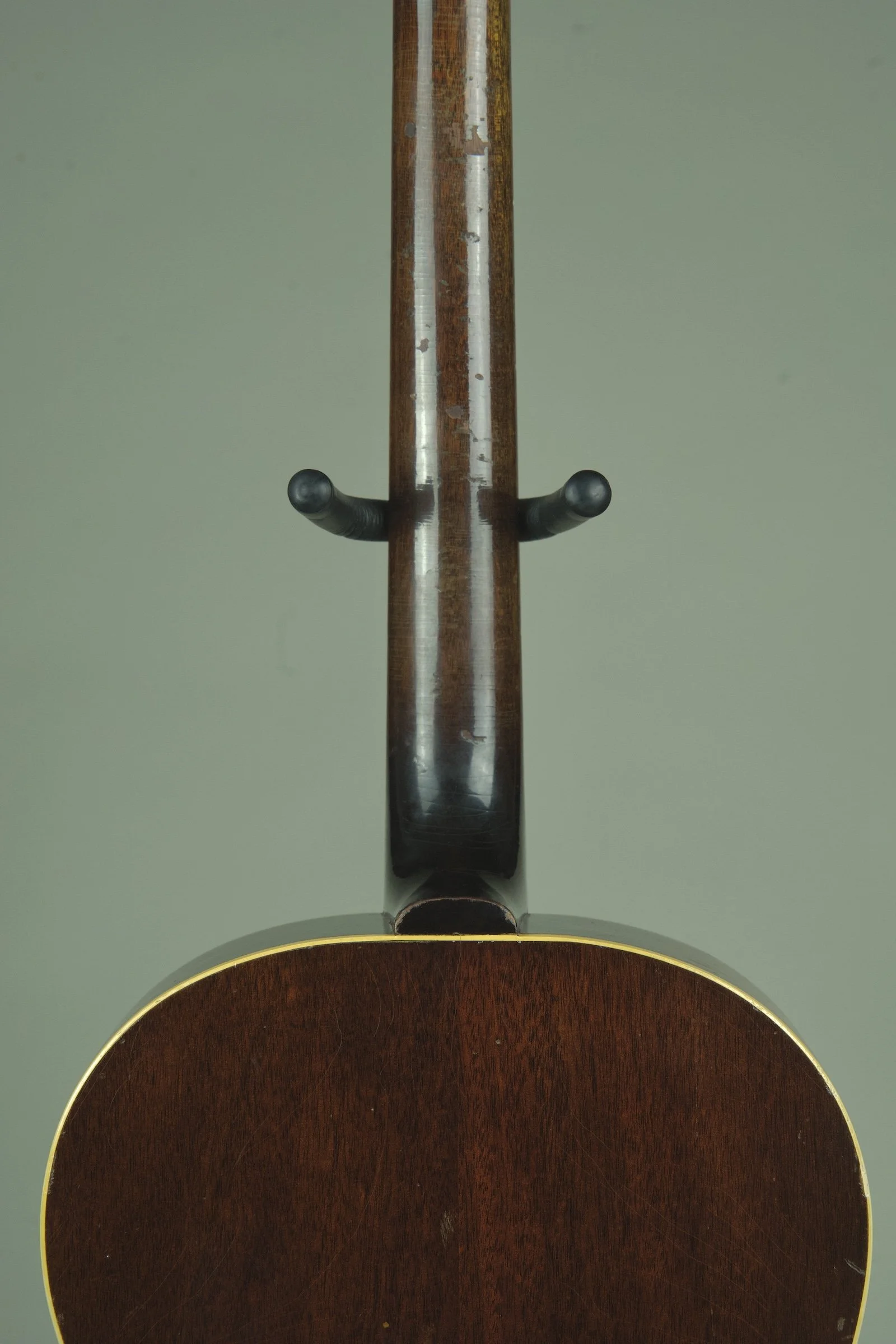 1964 Gibson LG-1  Acoustic Guitar14.jpeg