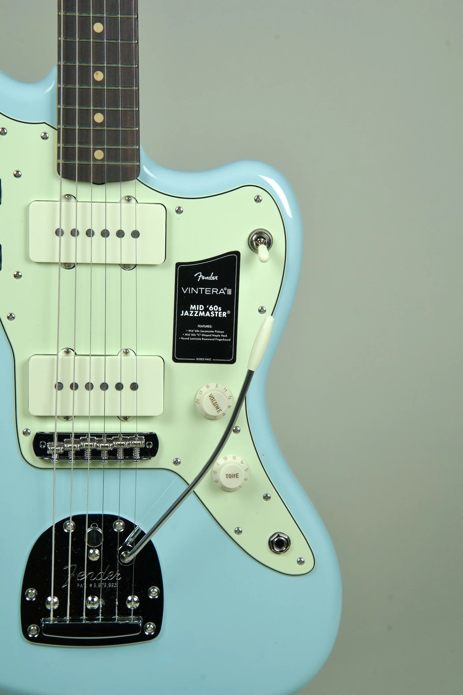 Fender Vintera III Mid '60s Jazzmaster Electric Guitar - Sonic Blue6.jpeg