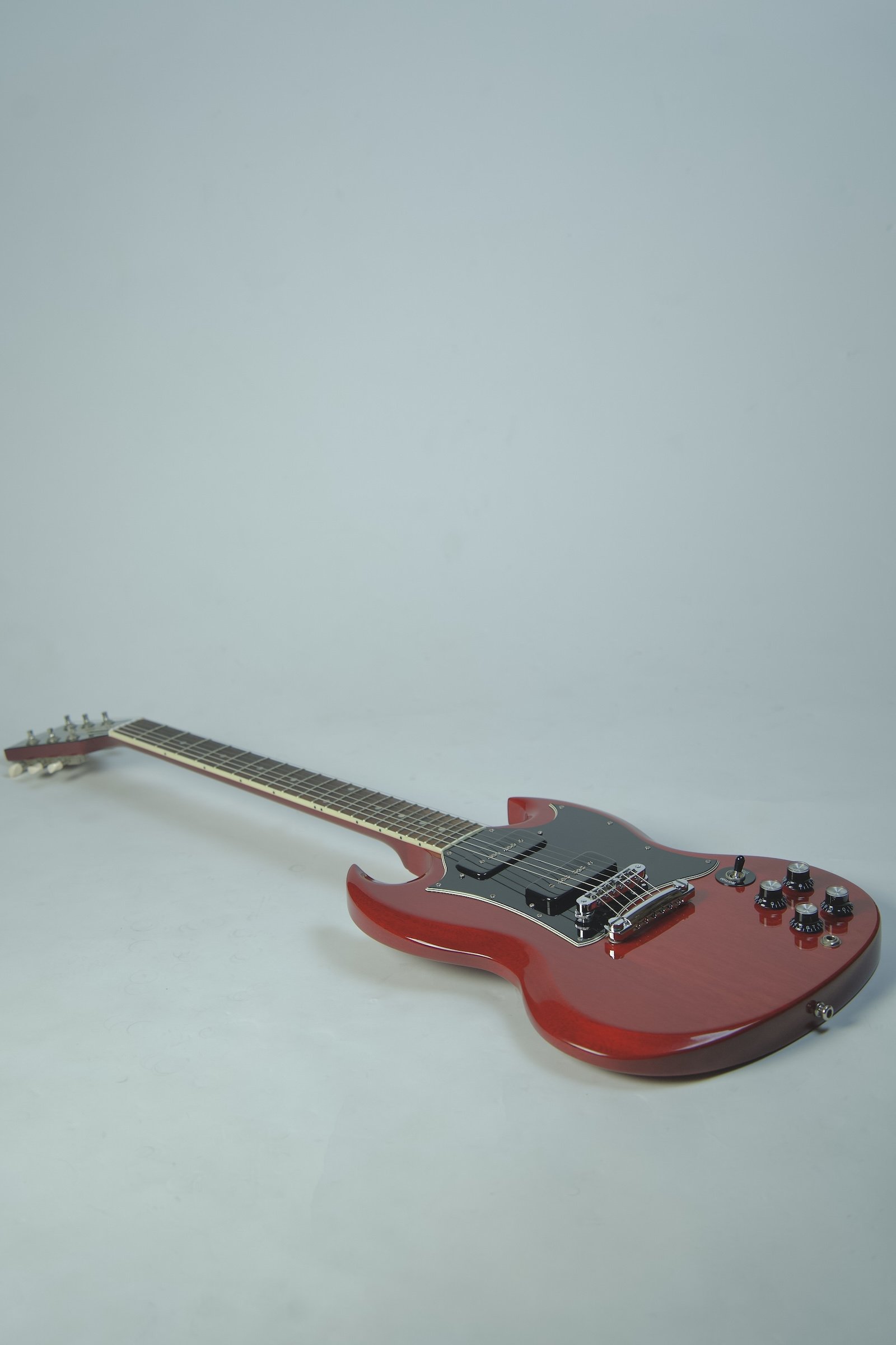 Used Gibson SG Classic Transparent Red Electric Guitar14.jpeg
