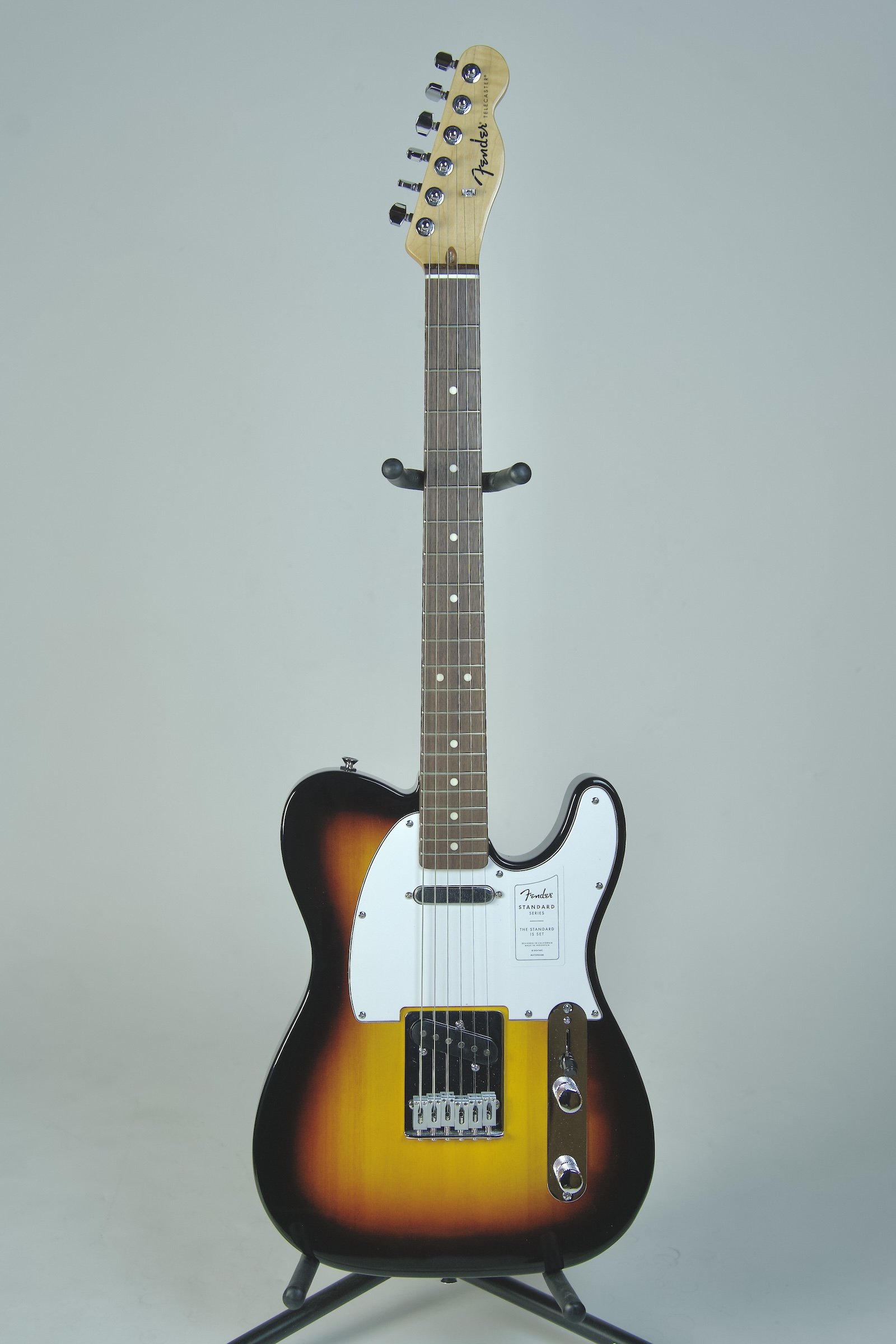Fender Standard Telecaster 3-tone sunburst1.jpeg