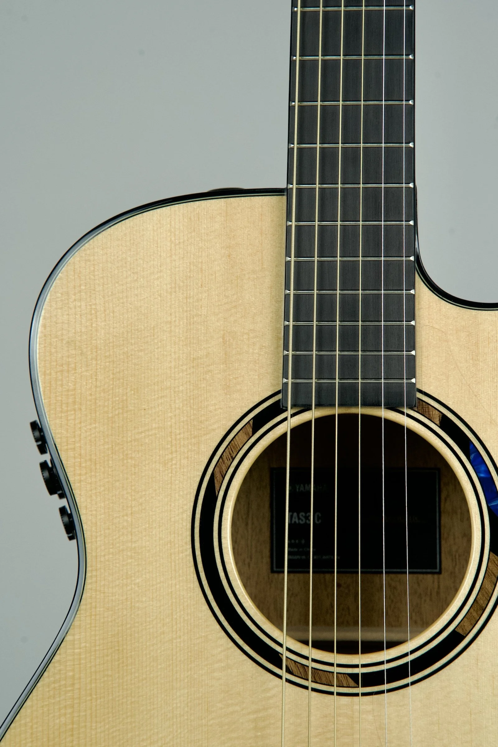 Yamaha TransAcoustic TAS3C Acoustic Electric Guitar4.jpeg