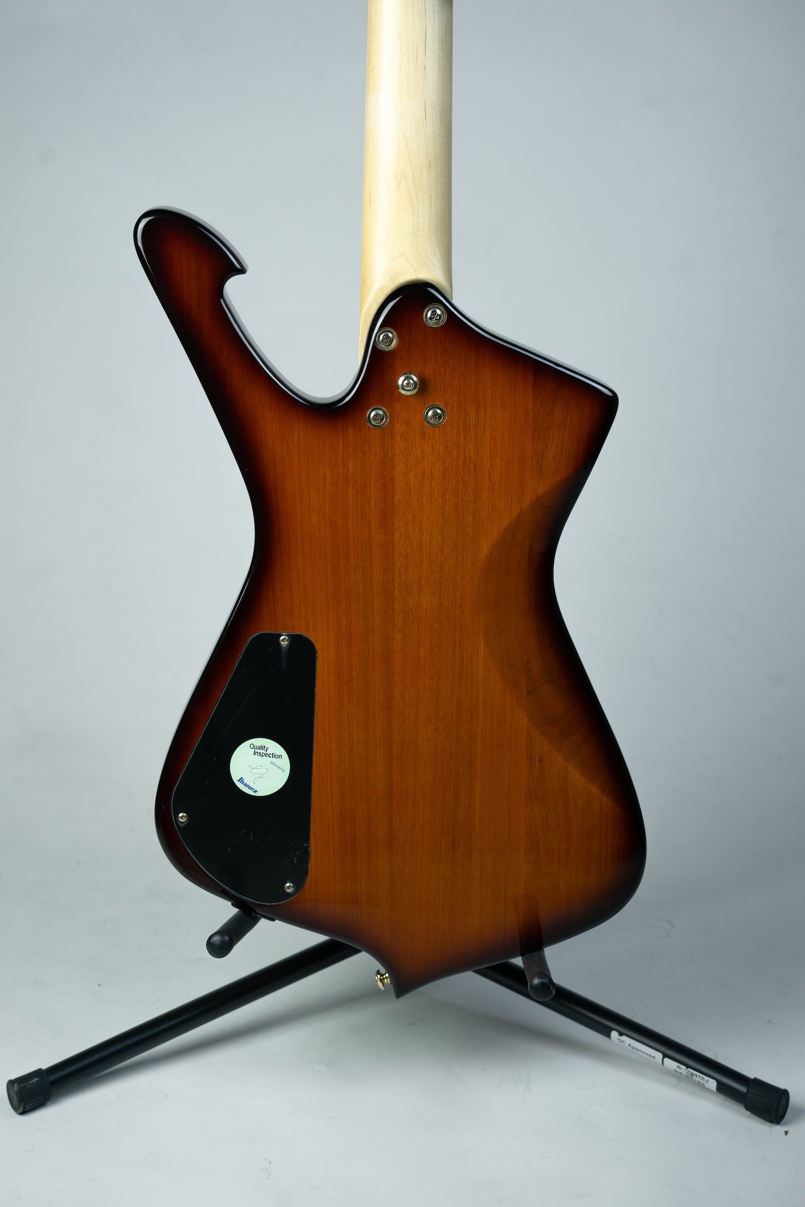 Used Ibanez ICB200 Bass Guitar5.jpg