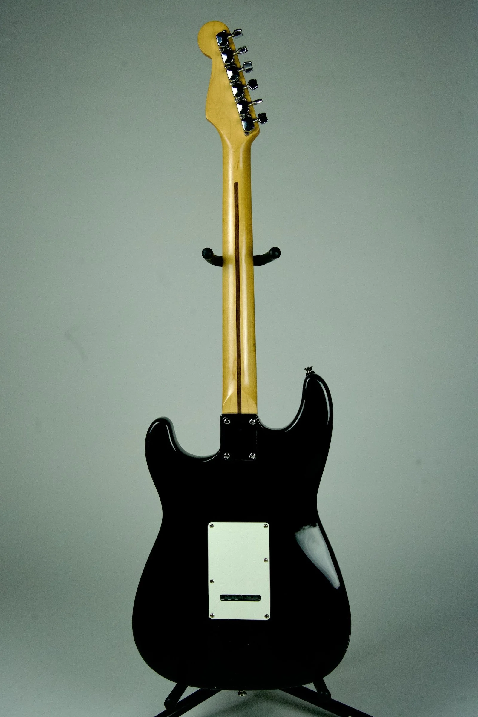 Used Fender Squier Stratocaster Electric Guitar - Black7.jpeg