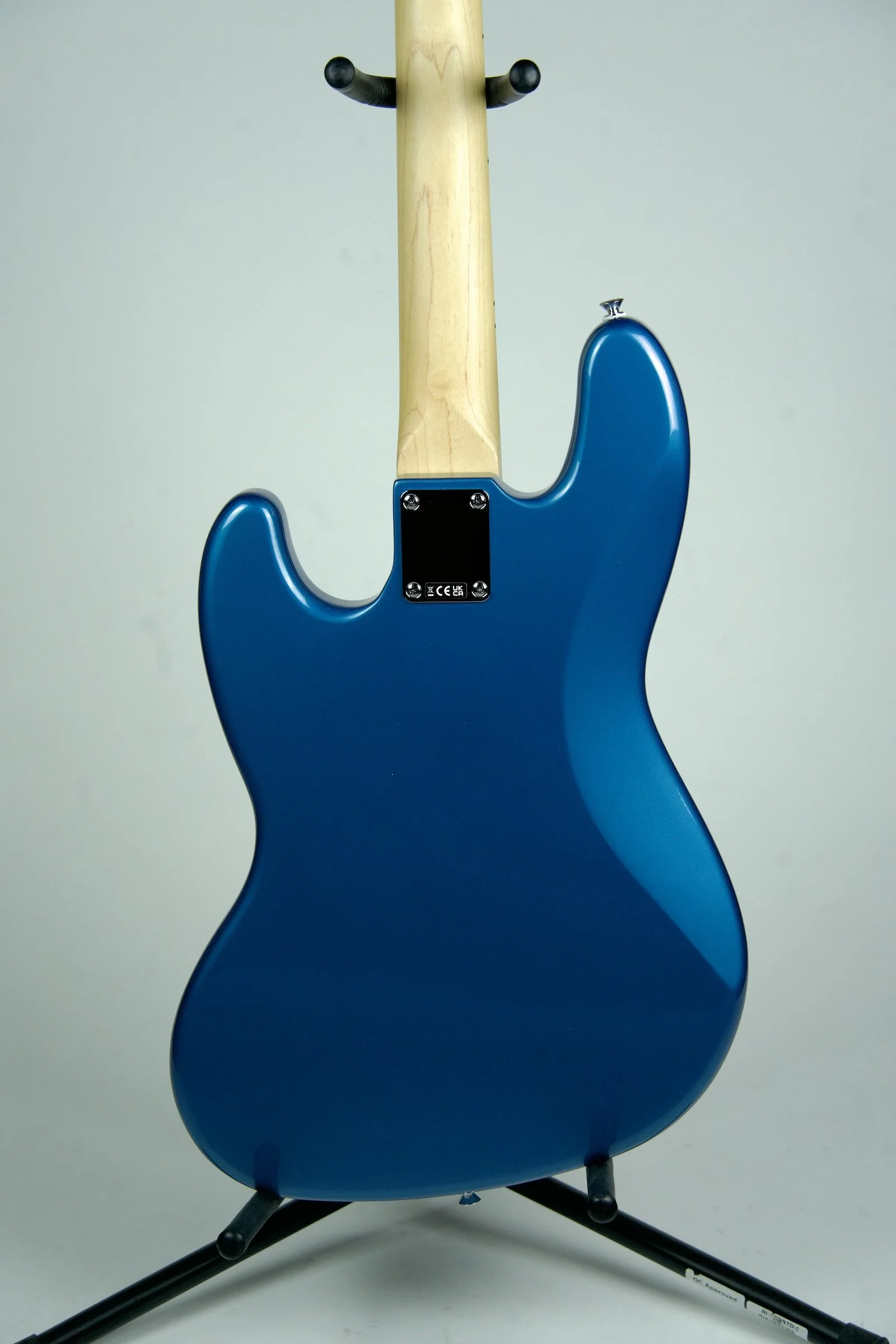 Fender Standard Jazz Bass - Aqua Marine Metallic5.jpeg