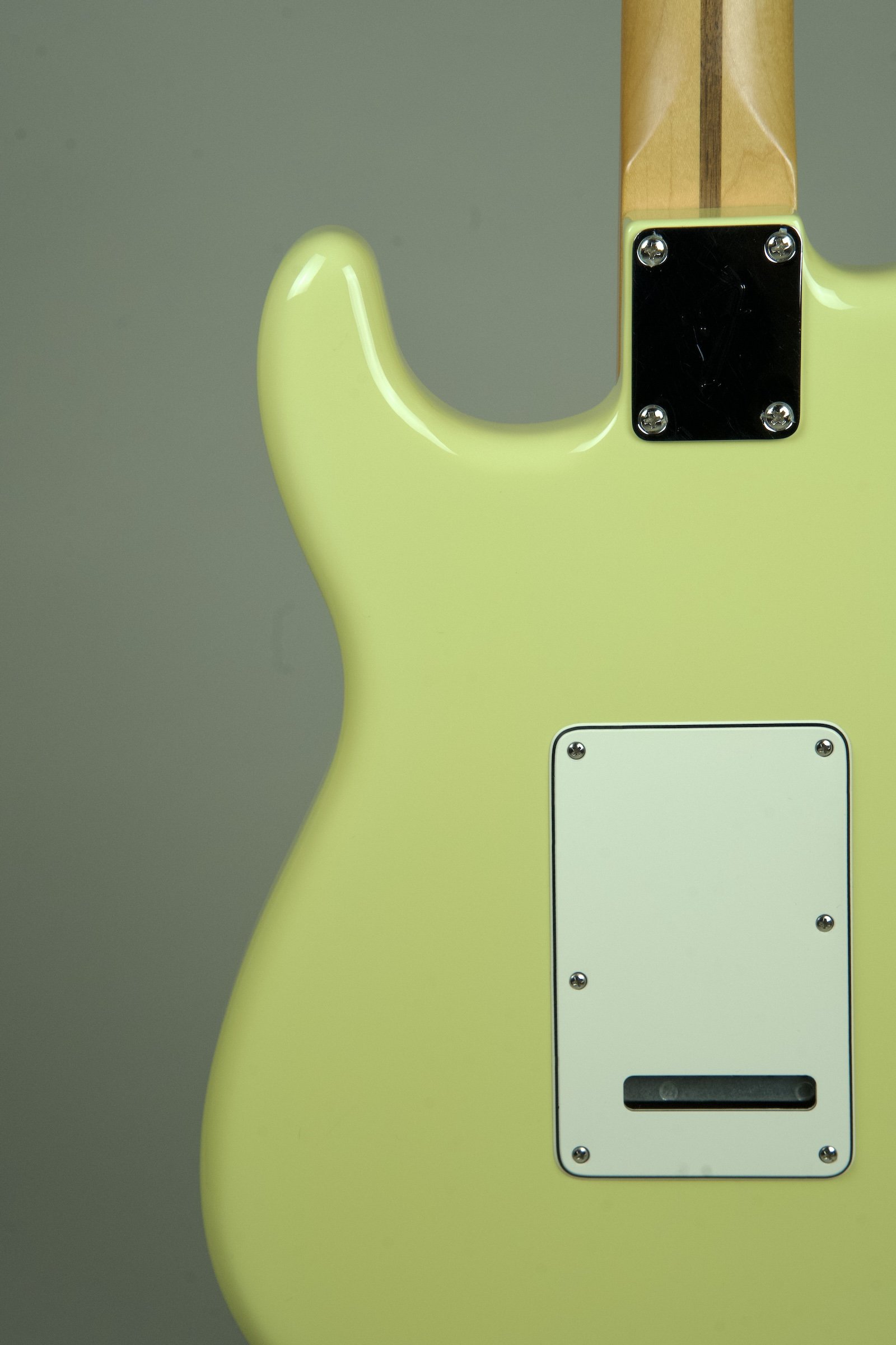 Used Fender 70th Anniversary Stratocaster Electric Guitar Hialeah Yellow8.jpeg