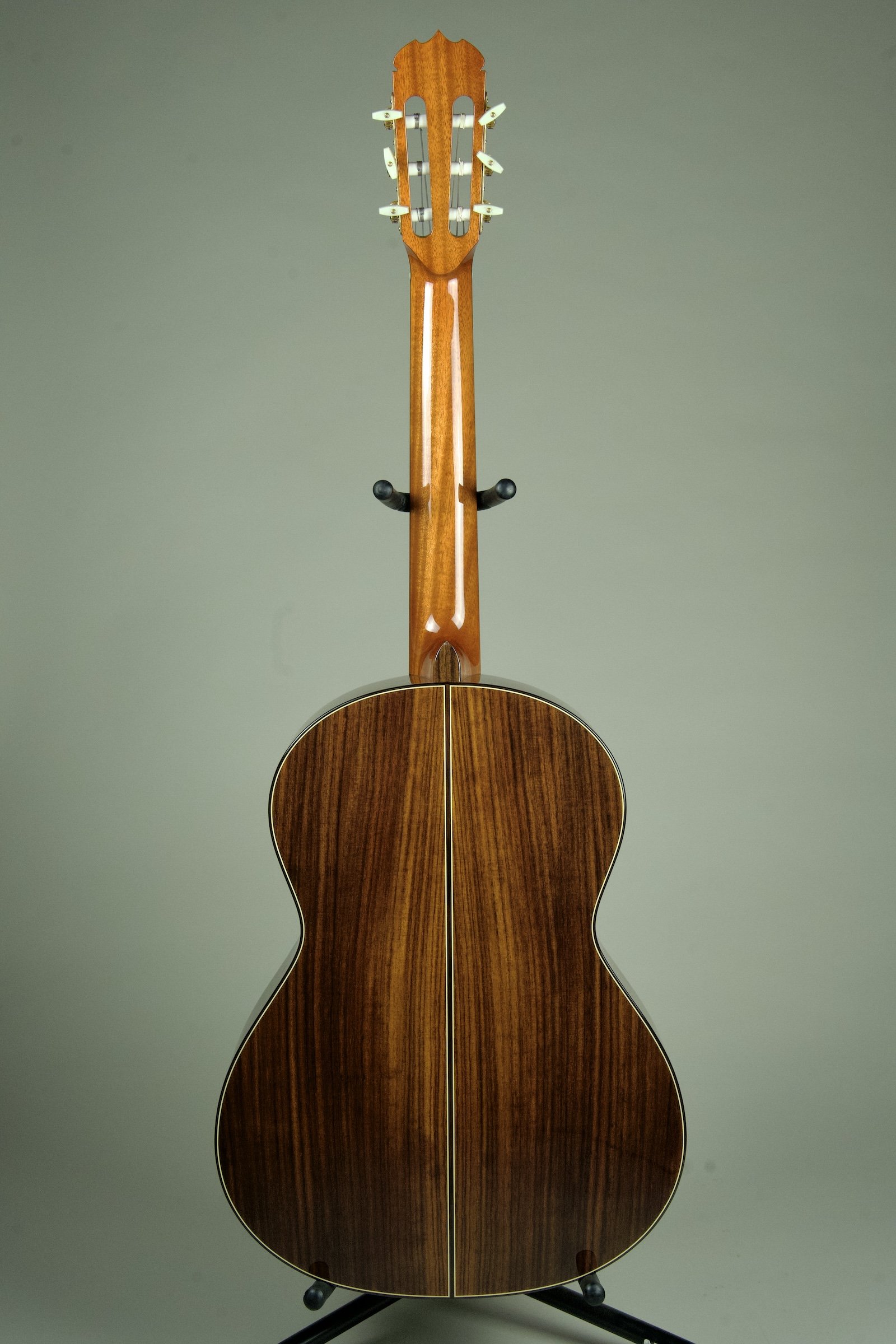 Used Alvarez CYM75 Classical Guitar8.jpeg