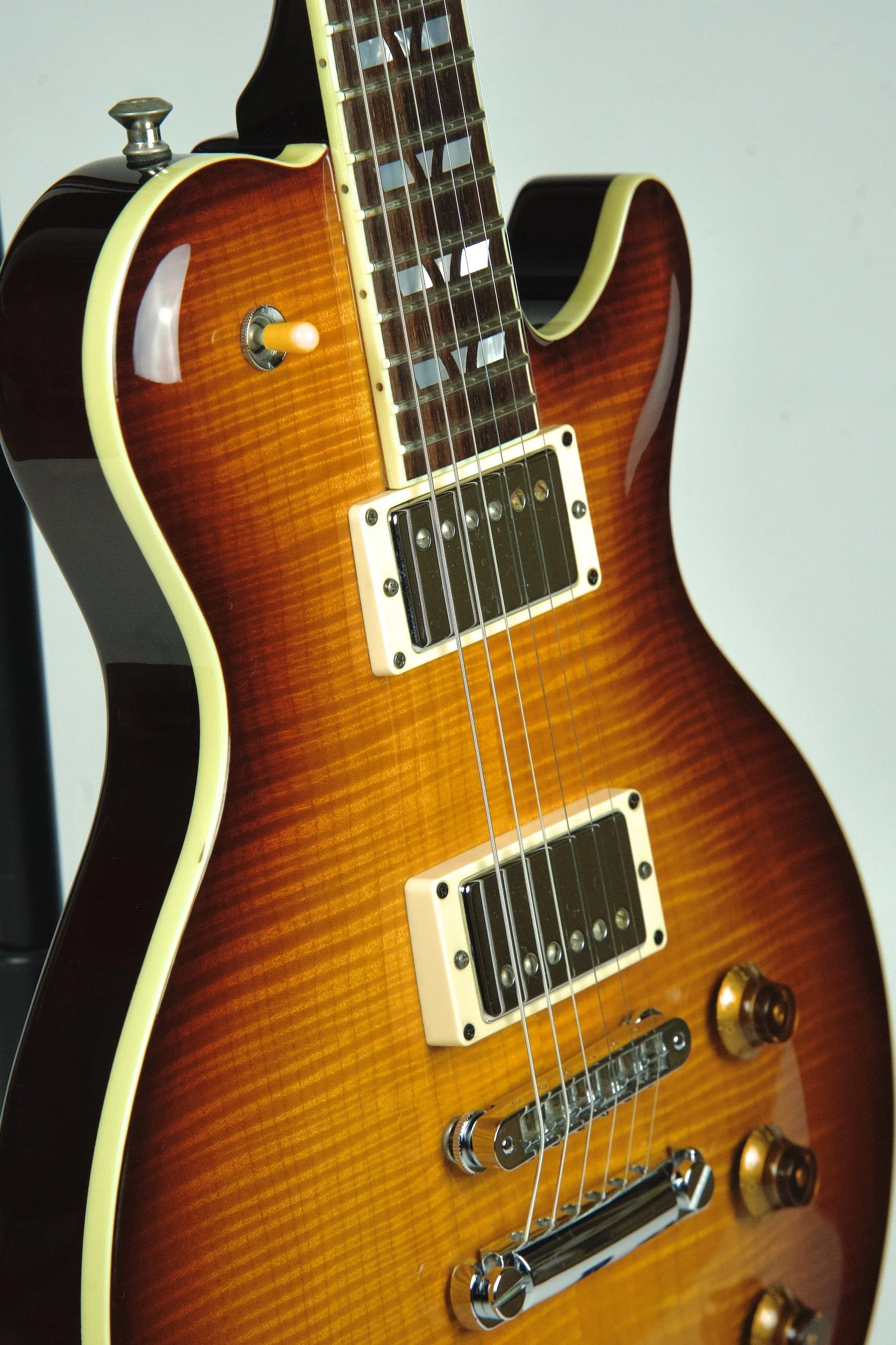 Used Hamer USA Monaco Elite - Tobacco Burst20.jpeg