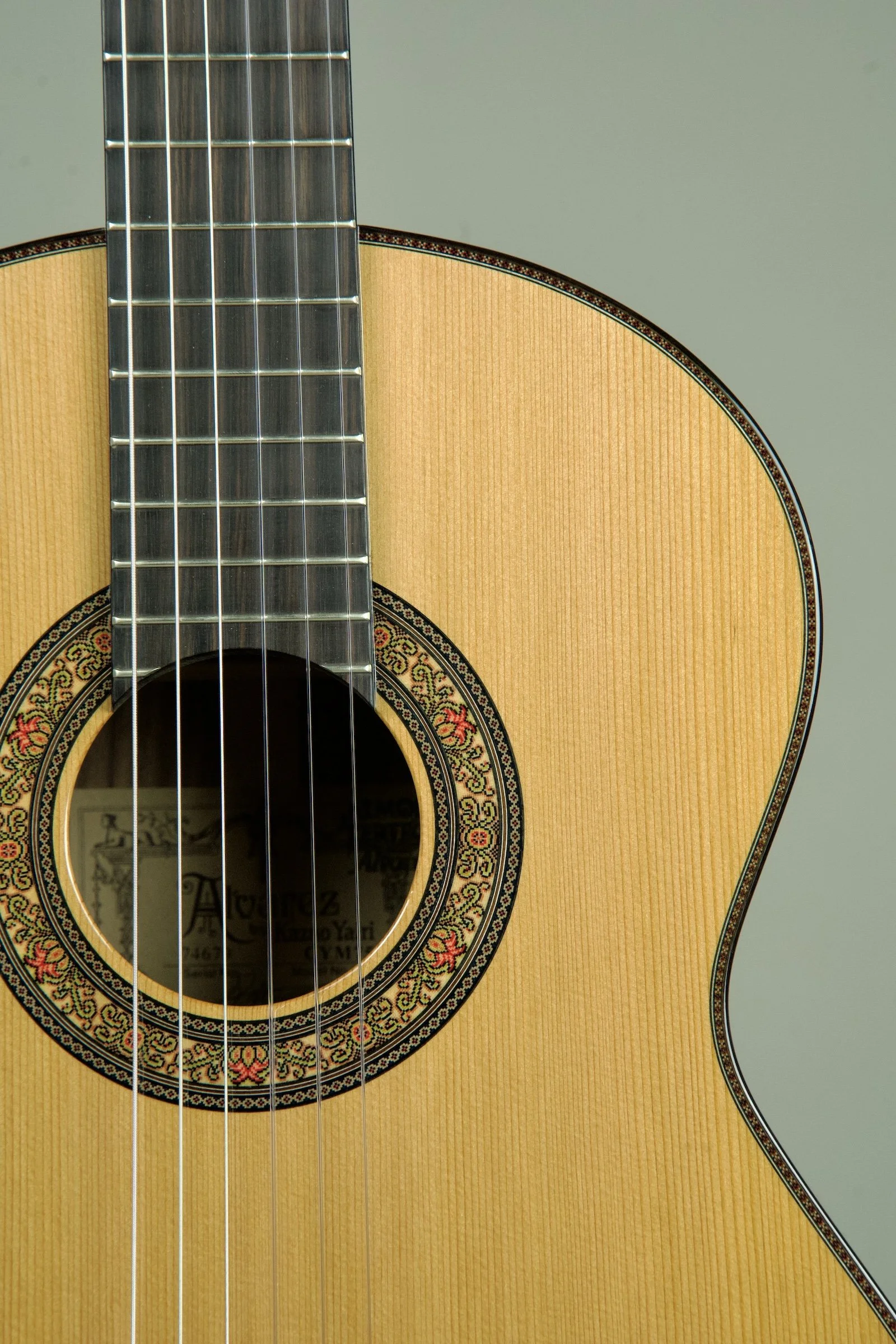 Used Alvarez CYM75 Classical Guitar7.jpeg