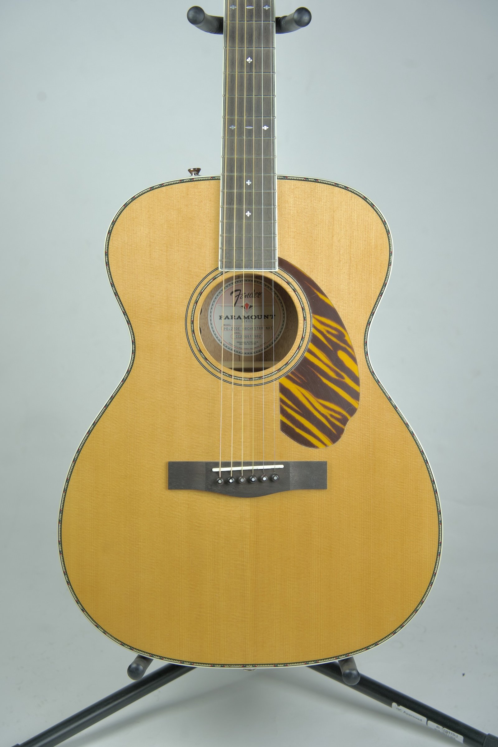 Used - Fender Paramount PO-220E Orchestra Acoustic Electric Guitar
