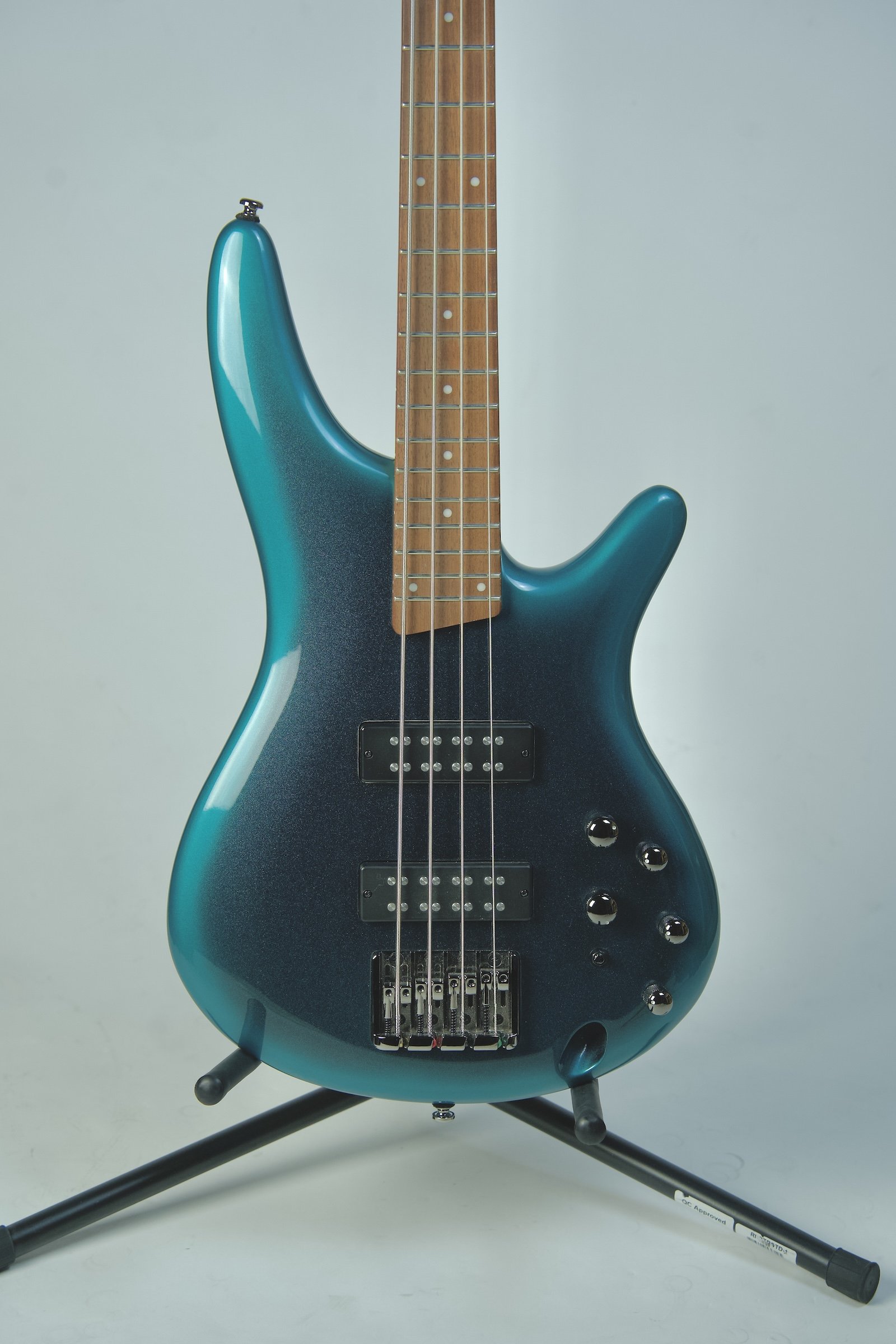 Ibanez SR300E Bass Guitar Cerulean Aura Burst2.jpeg