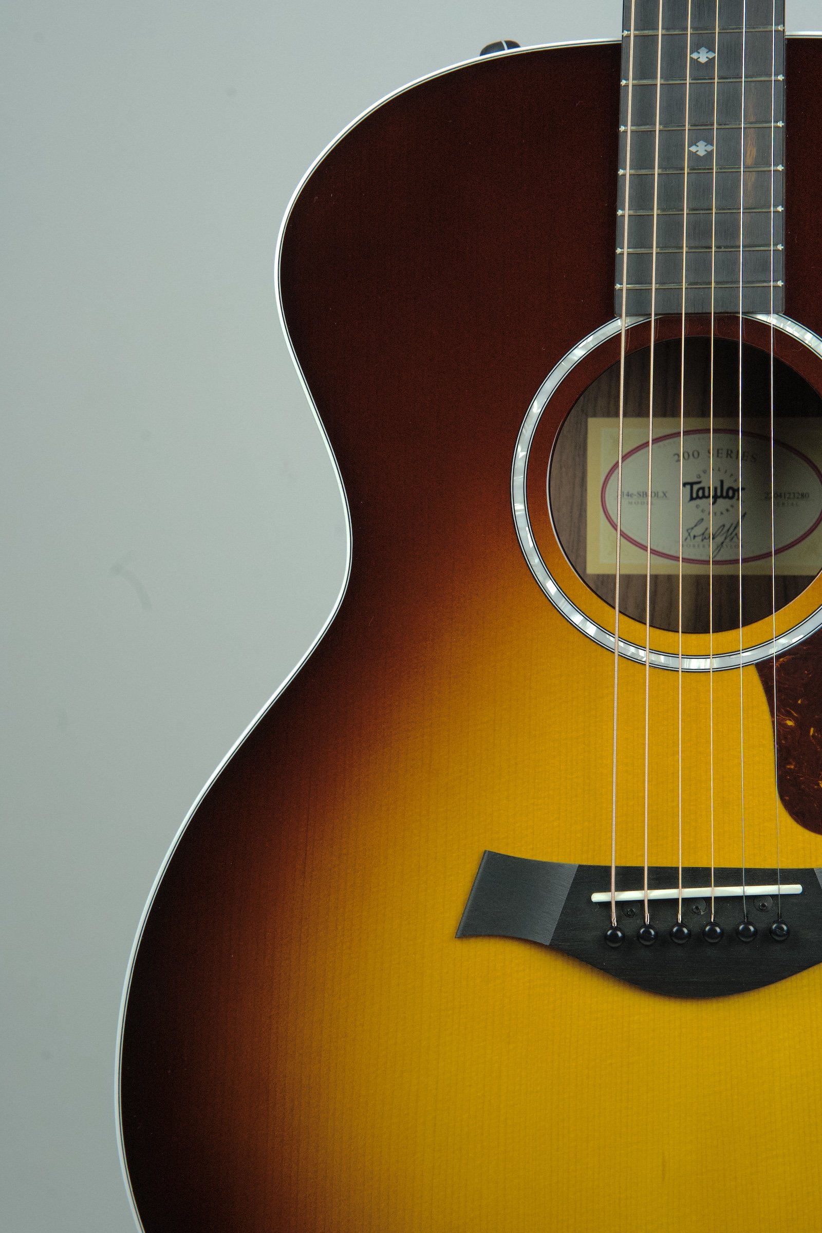 Used Taylor 214e-SB-DLX Acoustic Electric Guitar4.jpeg