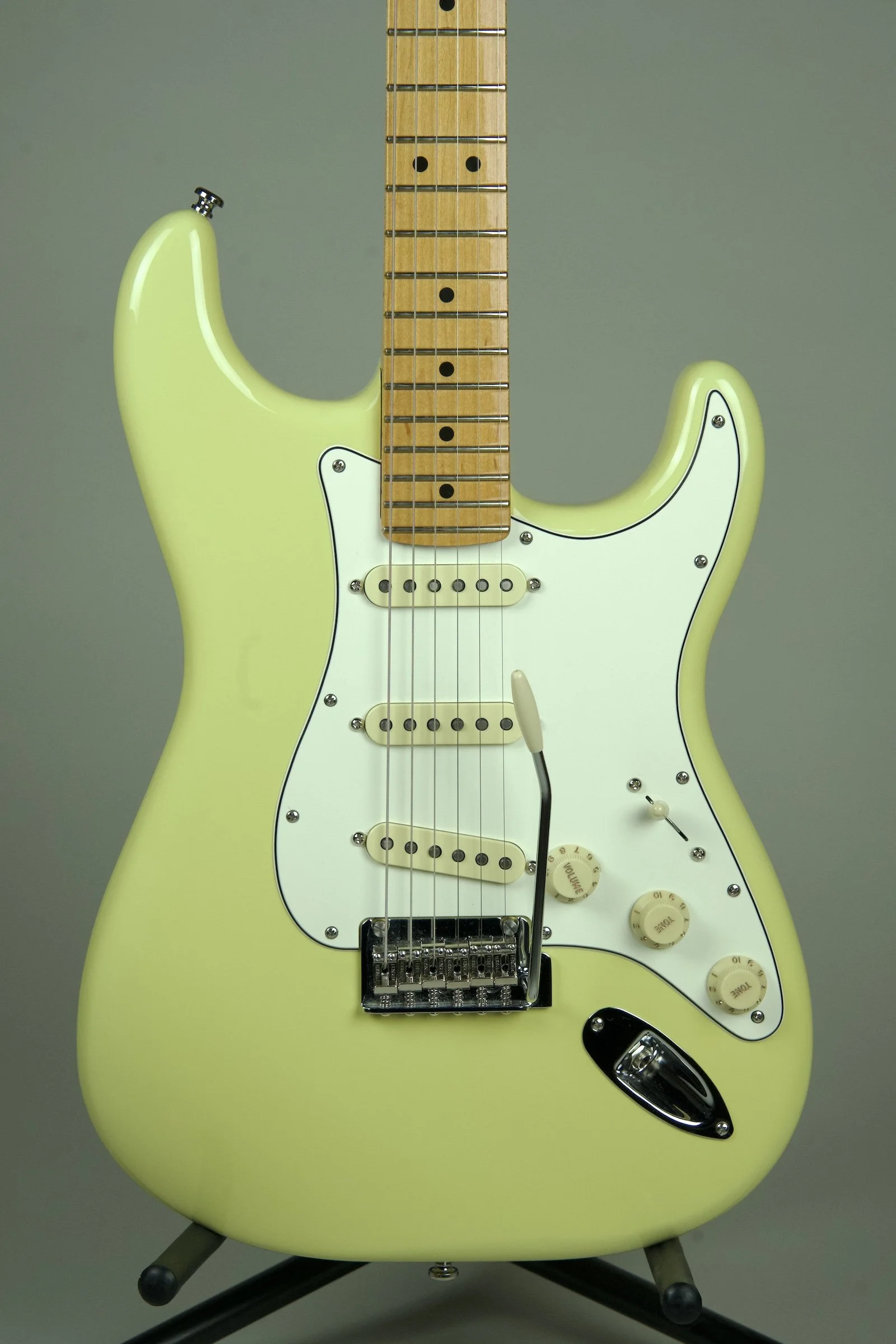 Used Fender 70th Anniversary Player II Stratocaster - Hialeah Yellow