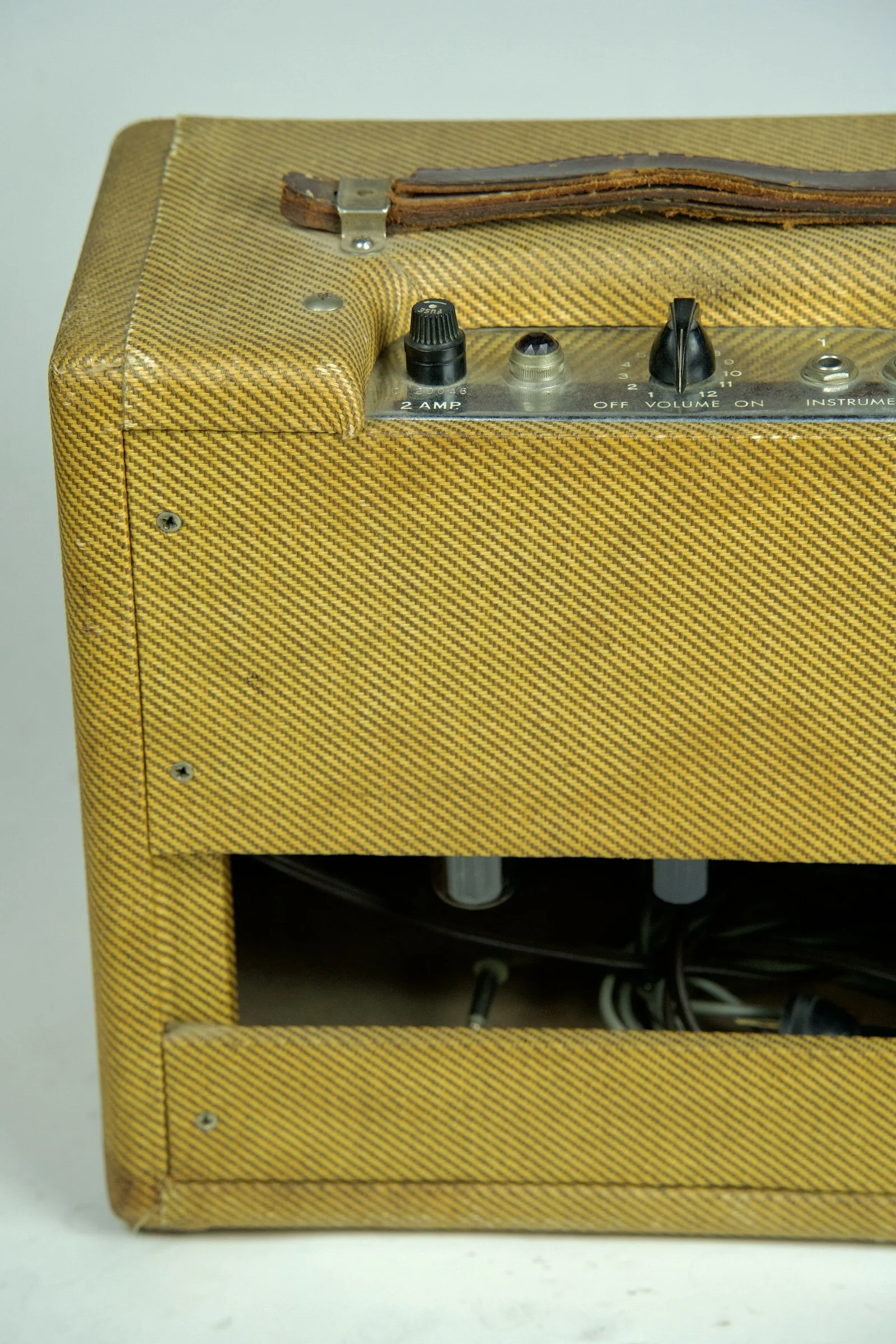 Used 1963 USA Fender 5F1 Champ Guitar Amplifier7.jpeg