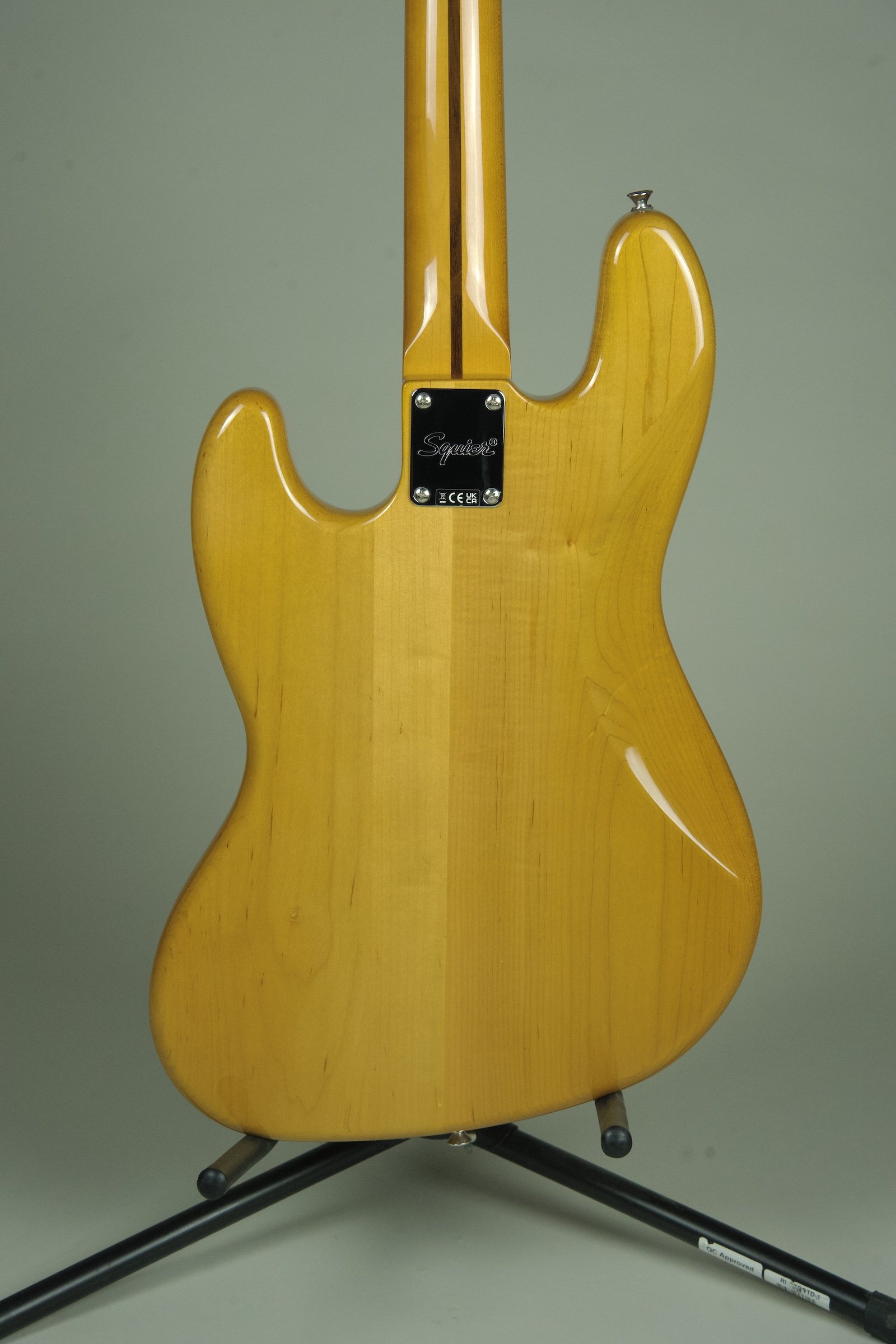 Used Squier Classic Vibe 70s Jazz Bass - Natural9.jpeg