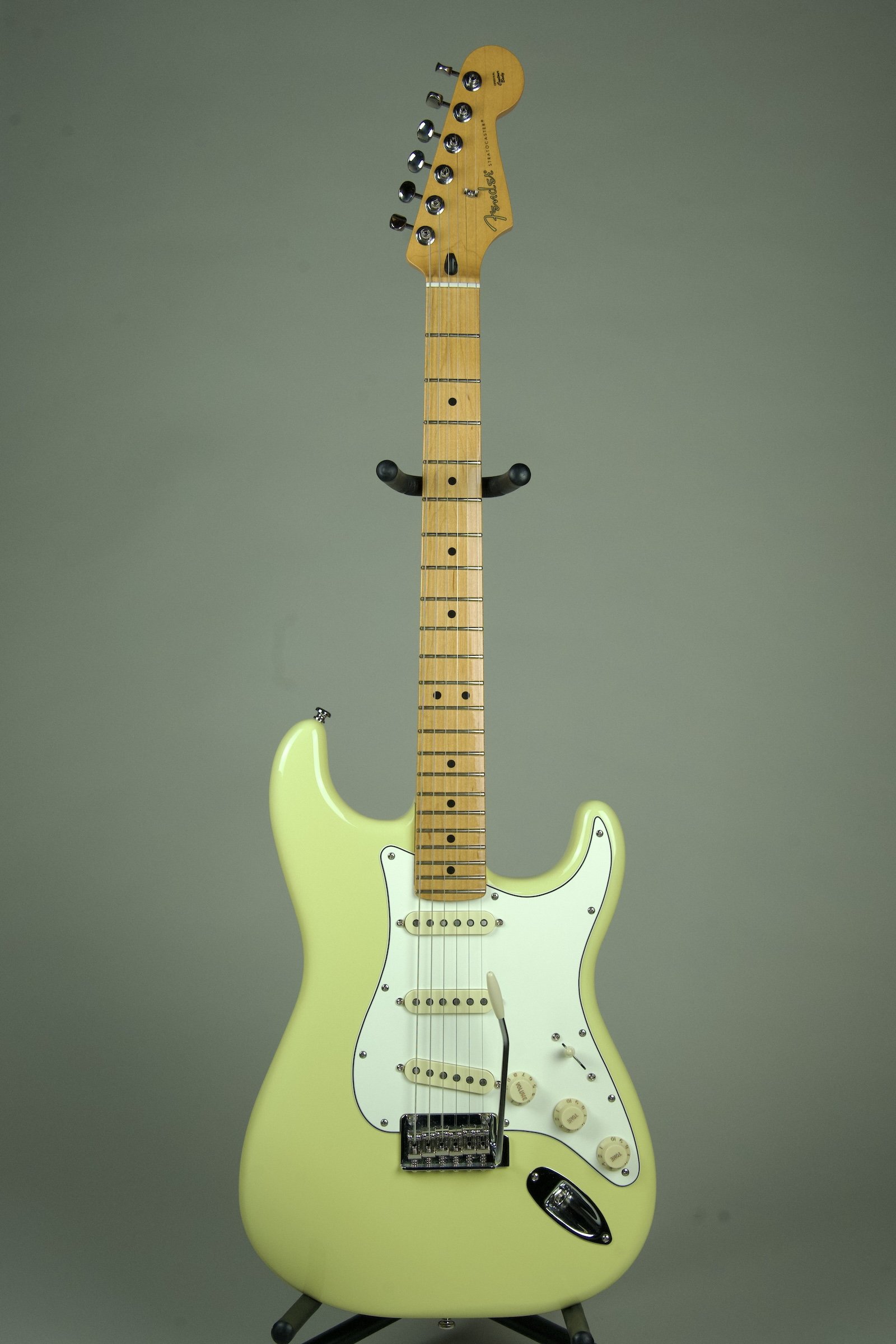 Used Fender 70th Anniversary Stratocaster Electric Guitar Hialeah Yellow1.jpeg