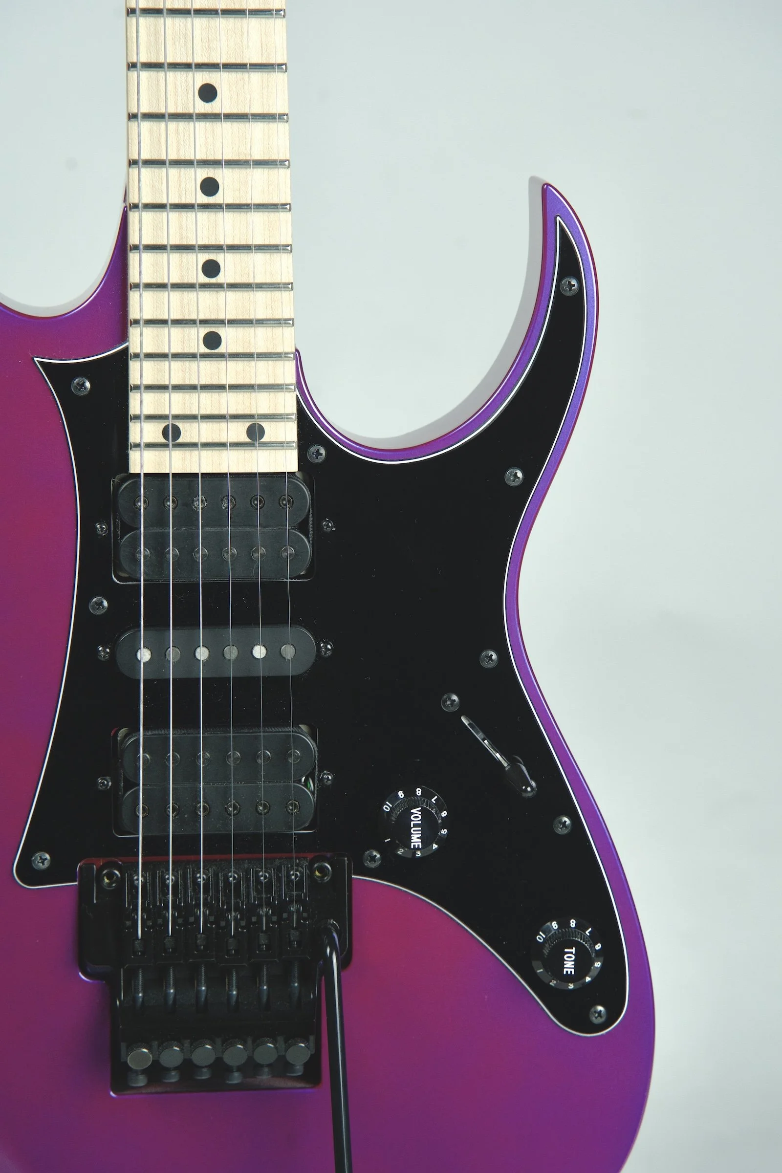 Used Ibanez RG550 Electric Guitar Purple Neon13.jpeg