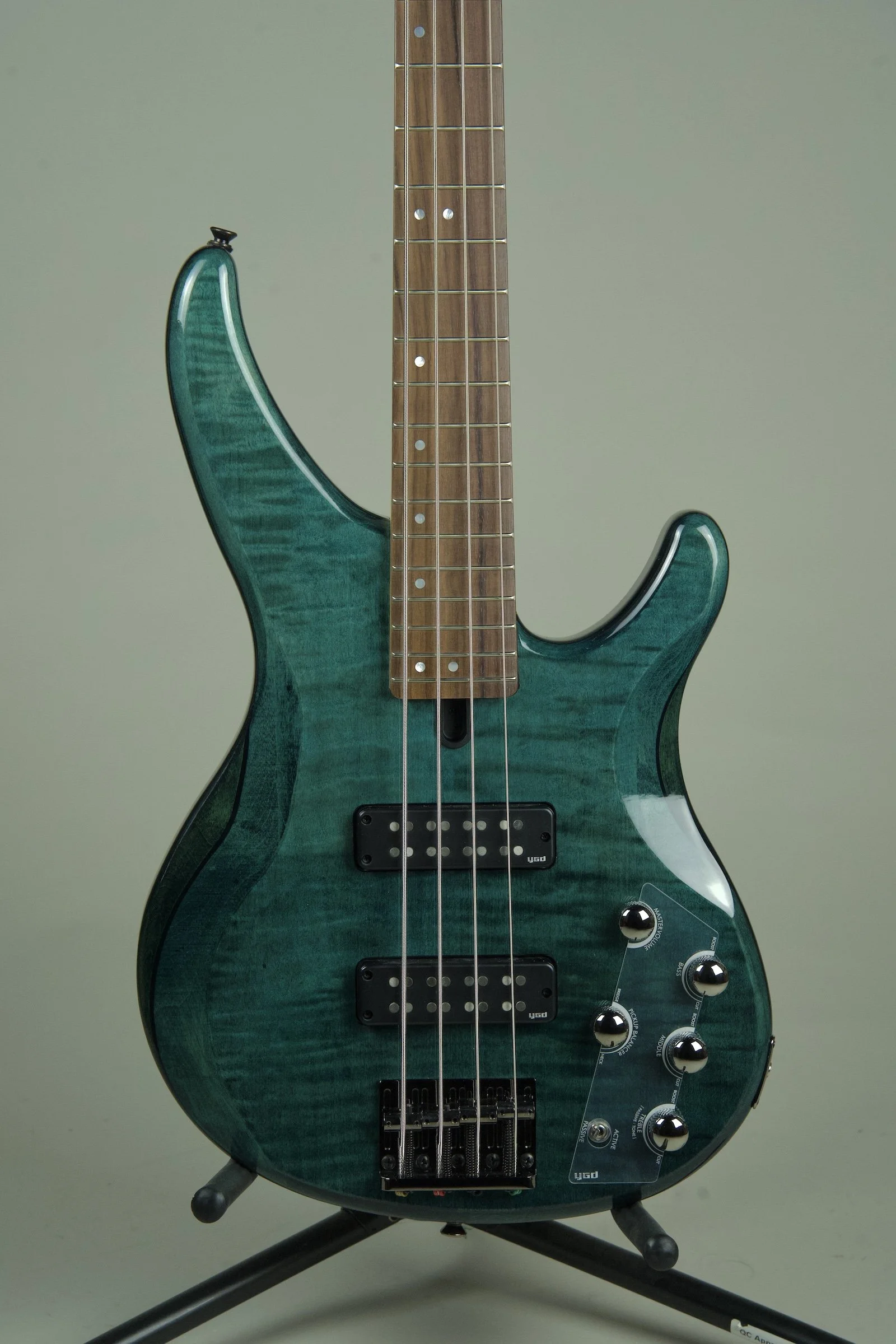 Yamaha TRBX604FM 4-string Bass Guitar - Indigo Blue