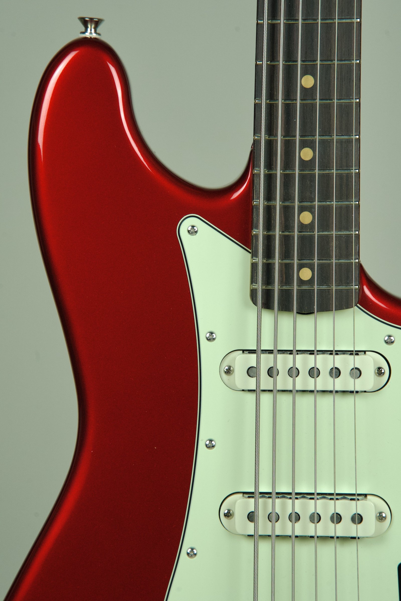 Fender Vintera III Early '60s Bass VI 6-string Electric Bass Guitar - Candy Apple Red5.jpeg