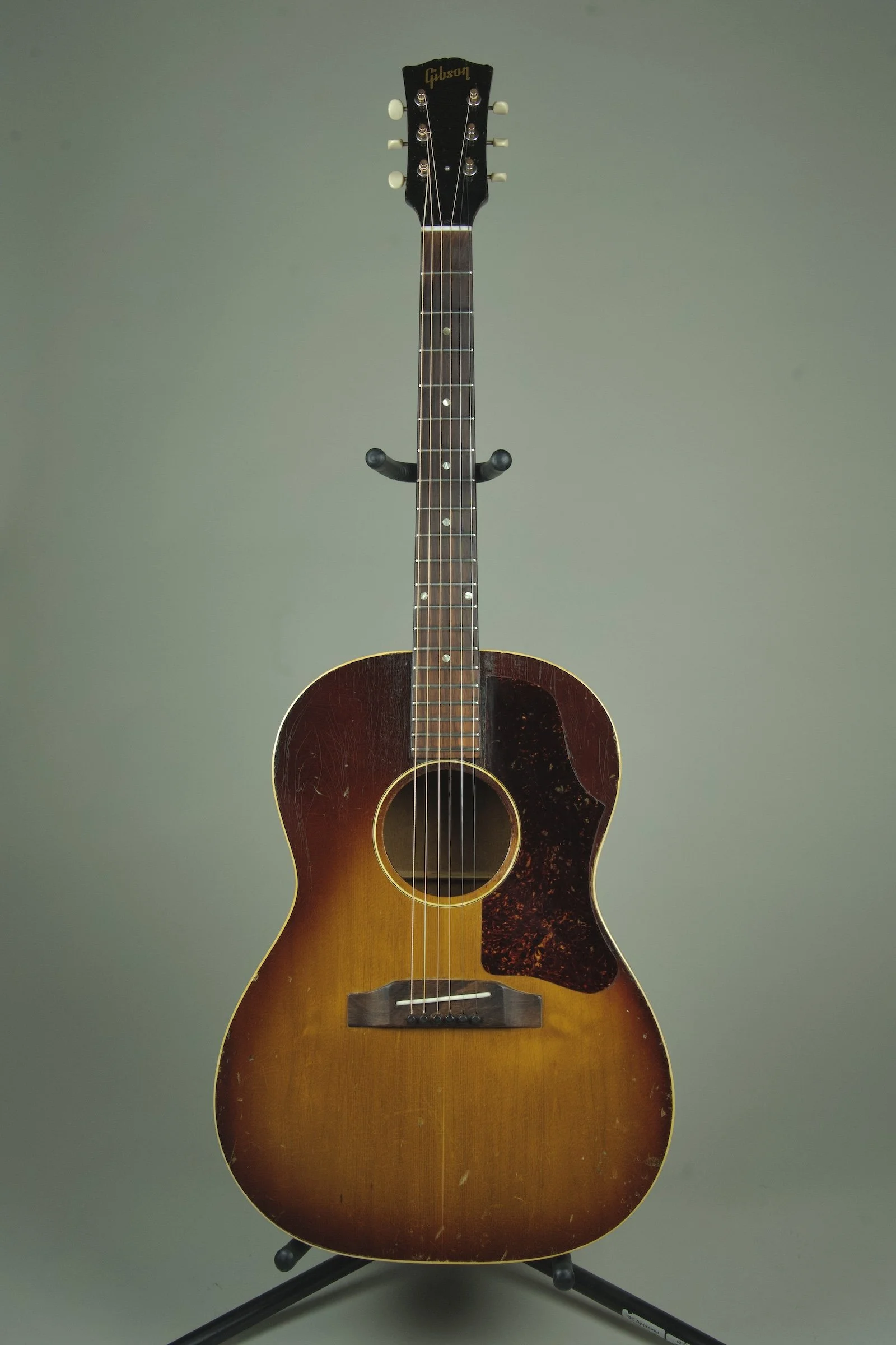 1964 Gibson LG-1  Acoustic Guitar1.jpeg