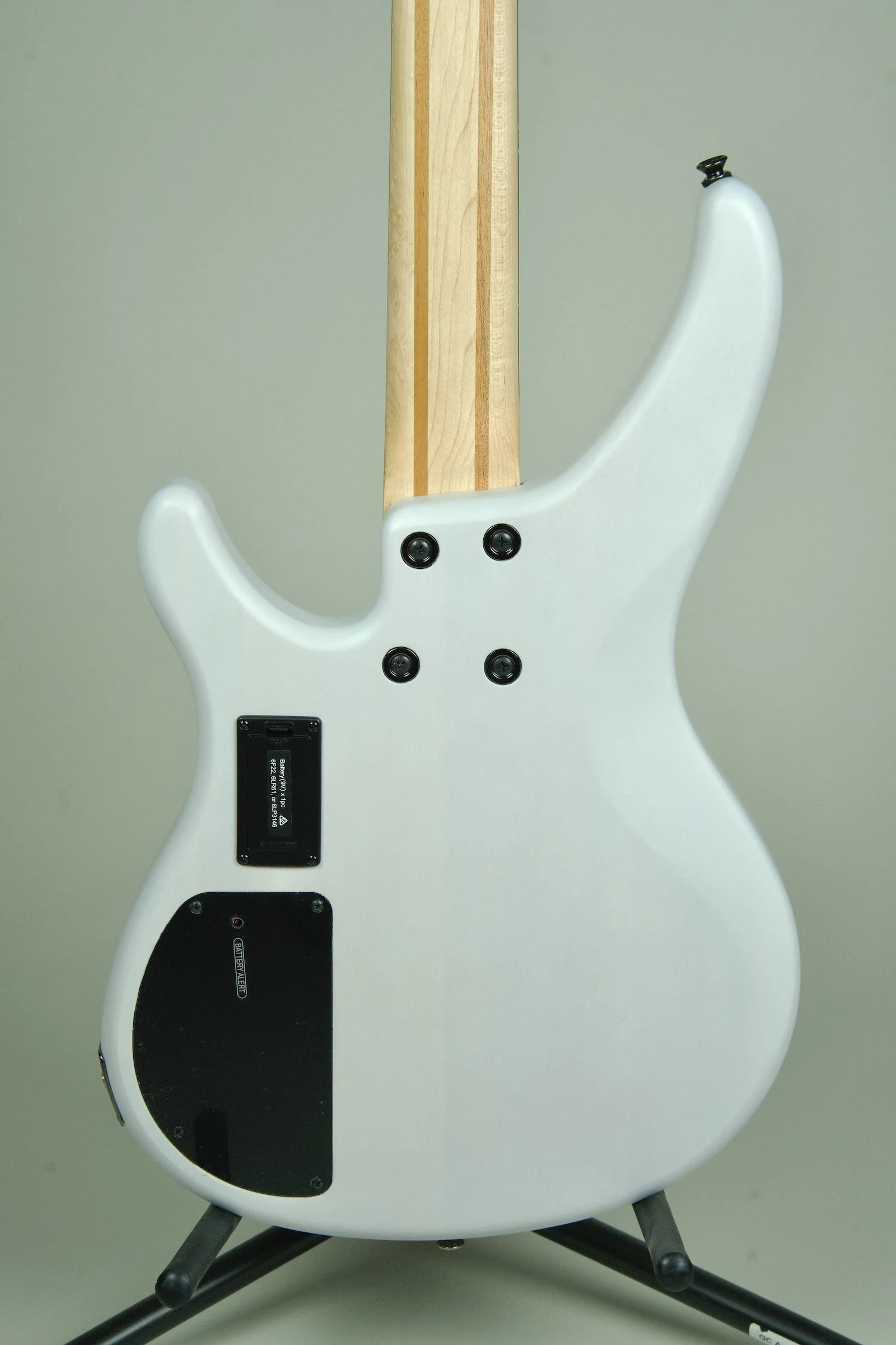 Yamaha Trbx504 4-String Electric Bass Guitar - White7.jpeg