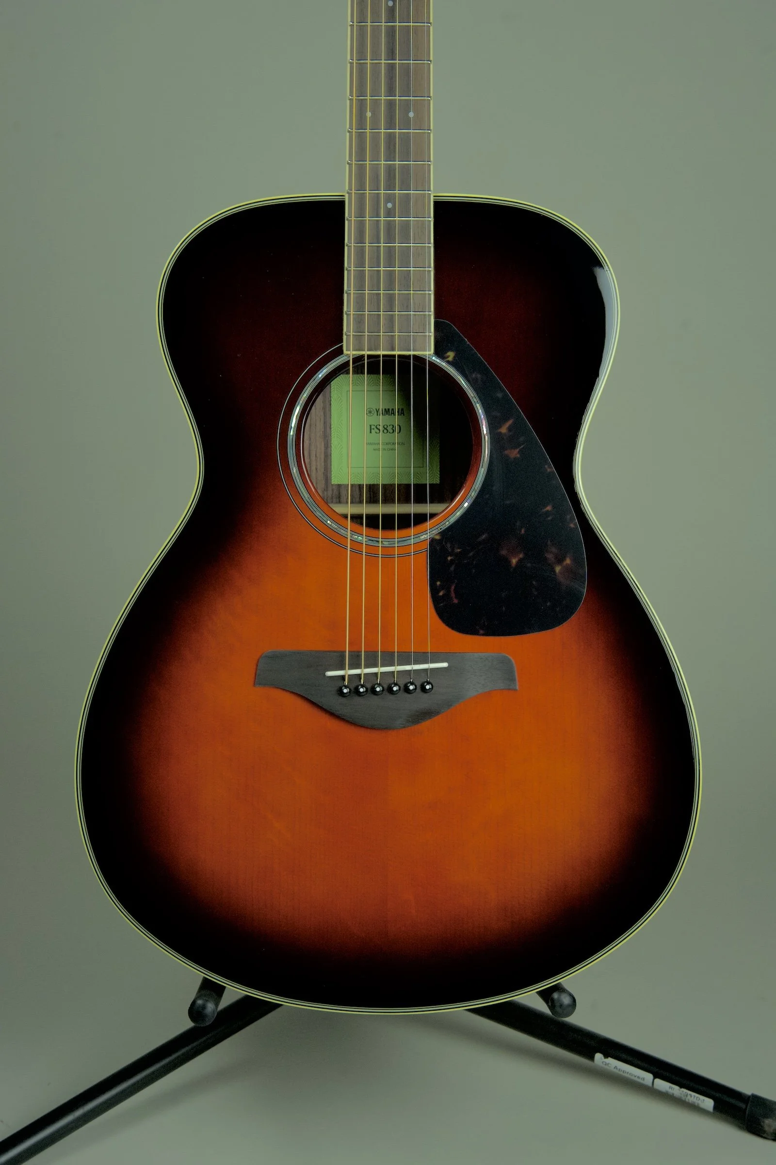 Yamaha FS830 Acoustic Guitar - Tobacco Sunburst2.jpeg