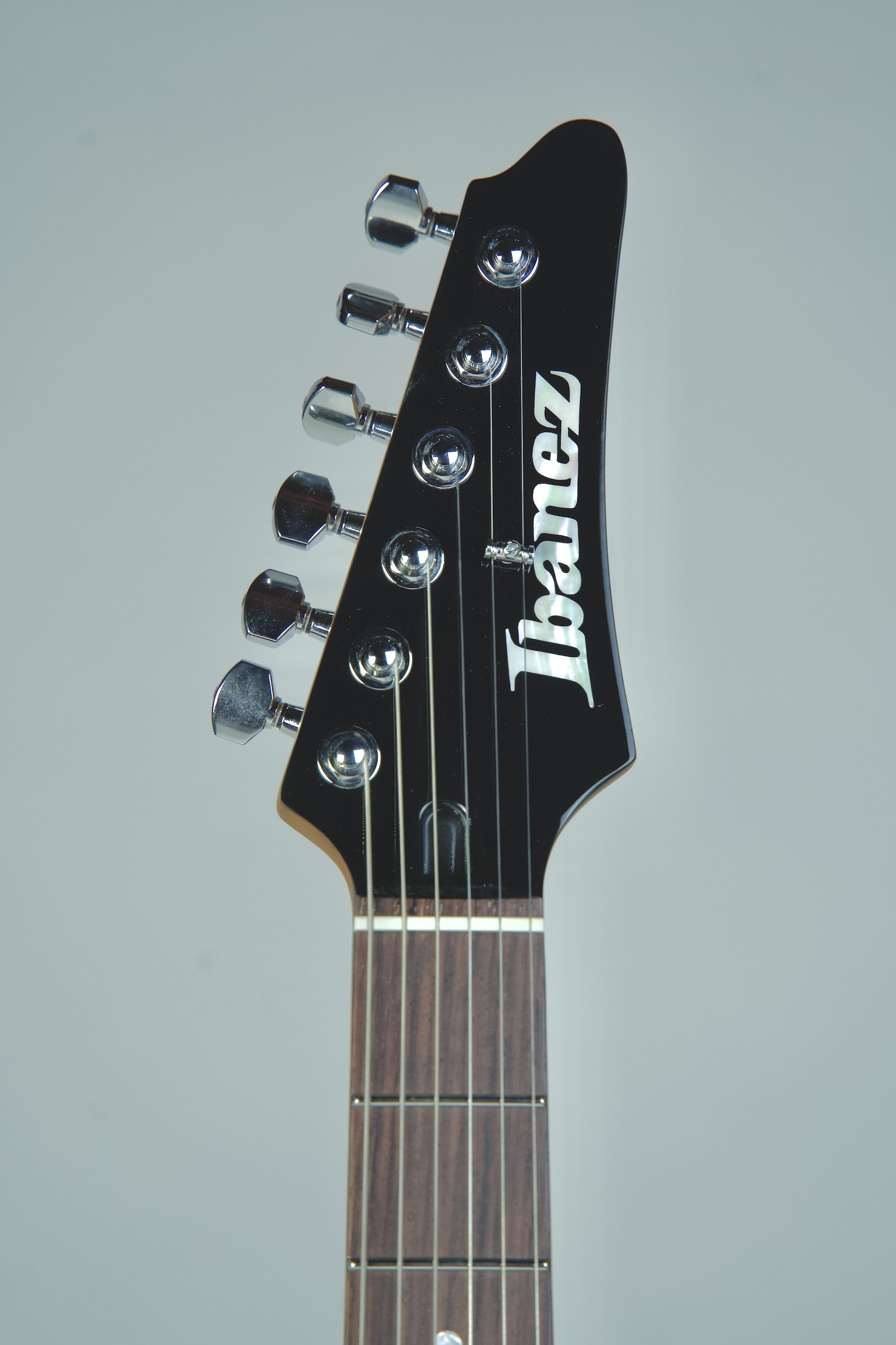 Ibanez Premioum AZ42P1 Electric Guitar Prussian Blue Metallic3.jpeg
