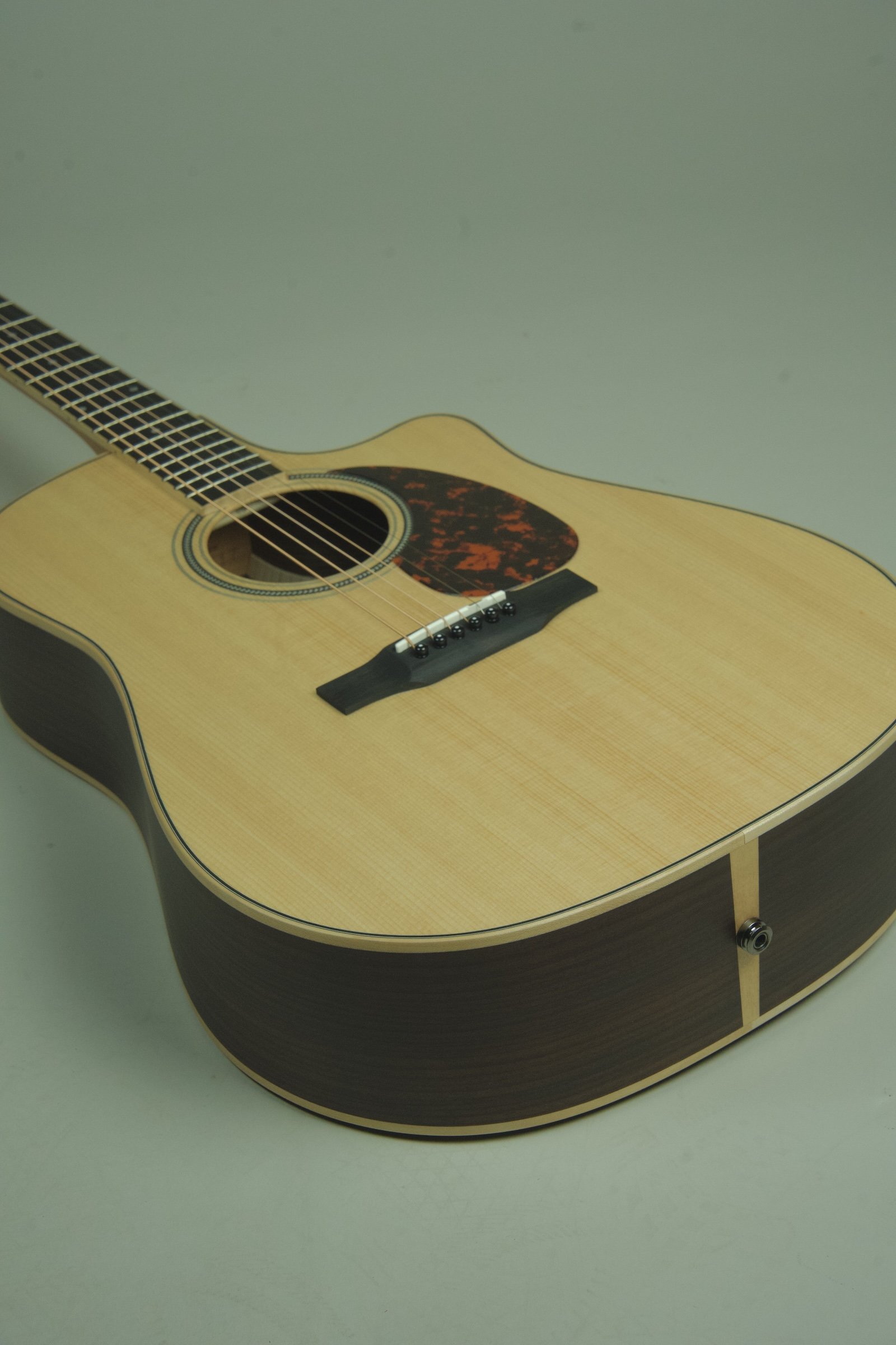 Larrivee DV-03R Acoustic Electric Guitar22.jpeg