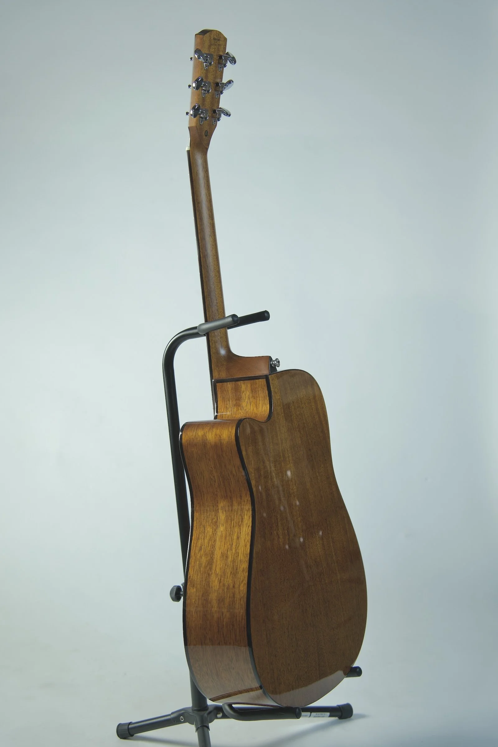 Alvarez AED66CE Acoustic Guitar7.jpeg