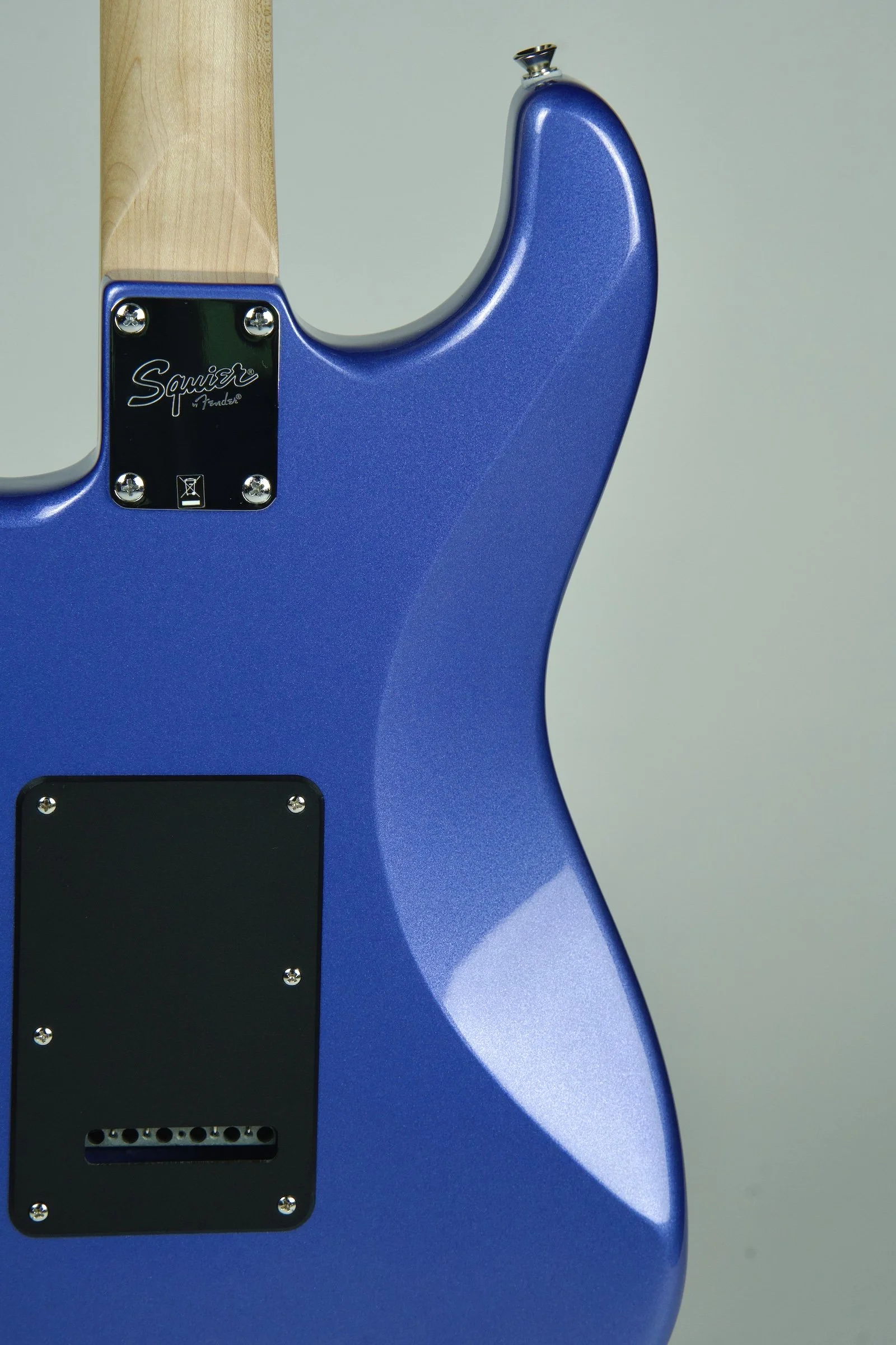 Used 2018 Squier Contemporary HSS Stratocaster Electric Guitar - Ocean Blue Metallic10.jpeg