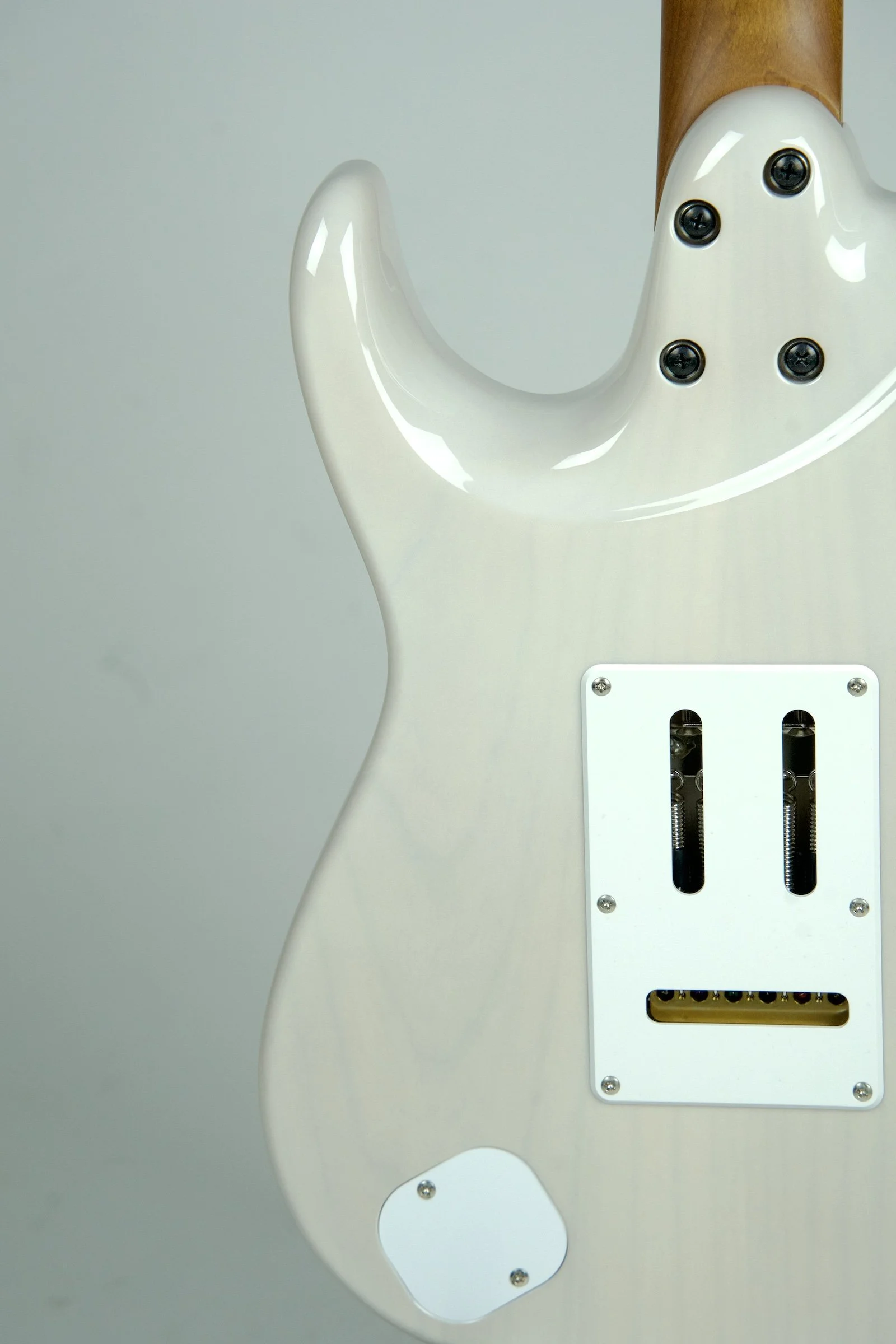 Ibanez Prestige AZ2204N Electric Guitar - Antique White Blonde9.jpeg