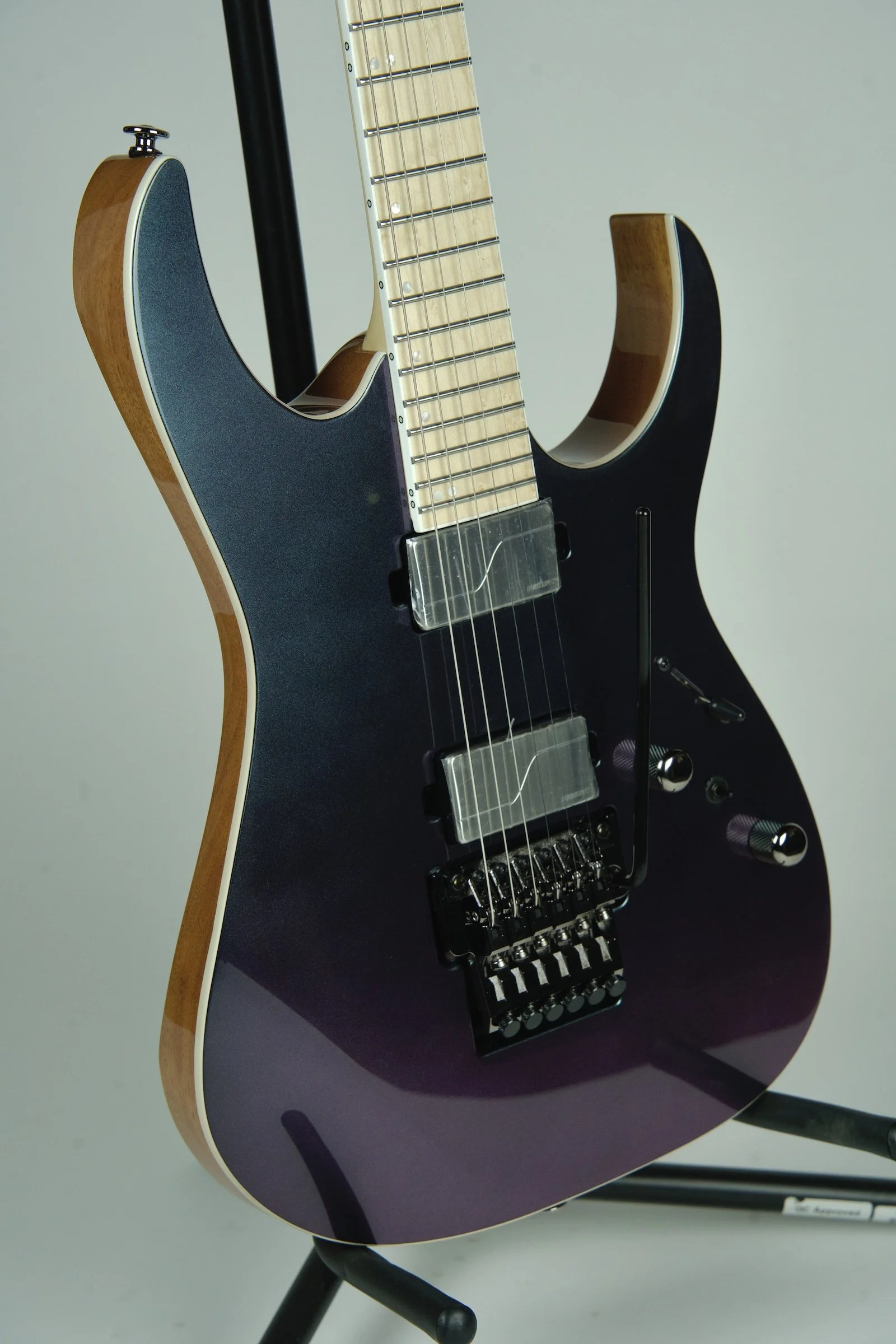 Ibanez Prestige RG5120 Electric Guitar - Polar Lights14.jpeg