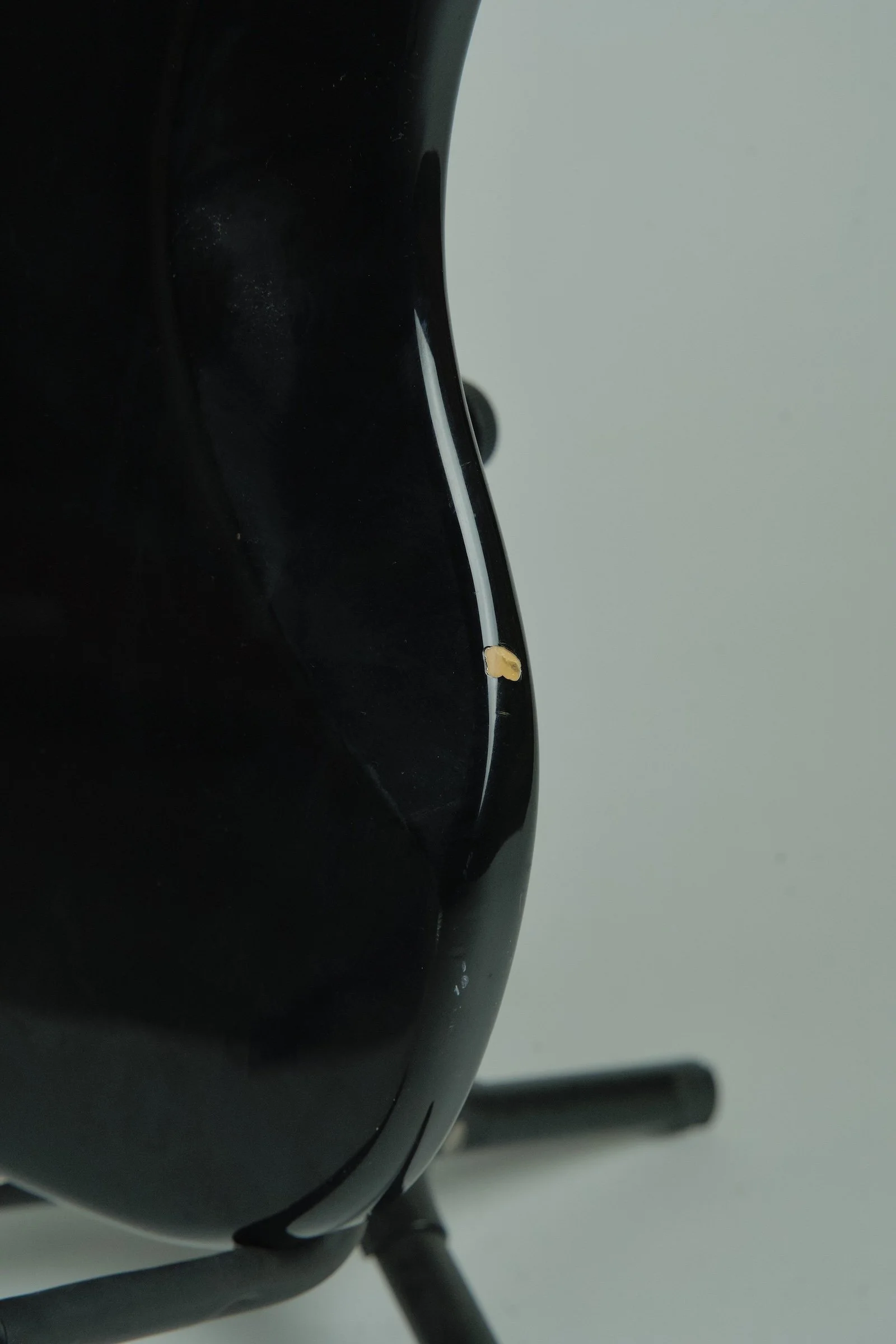 Squier Precision Fretless Bass Guitar - Black14.jpeg