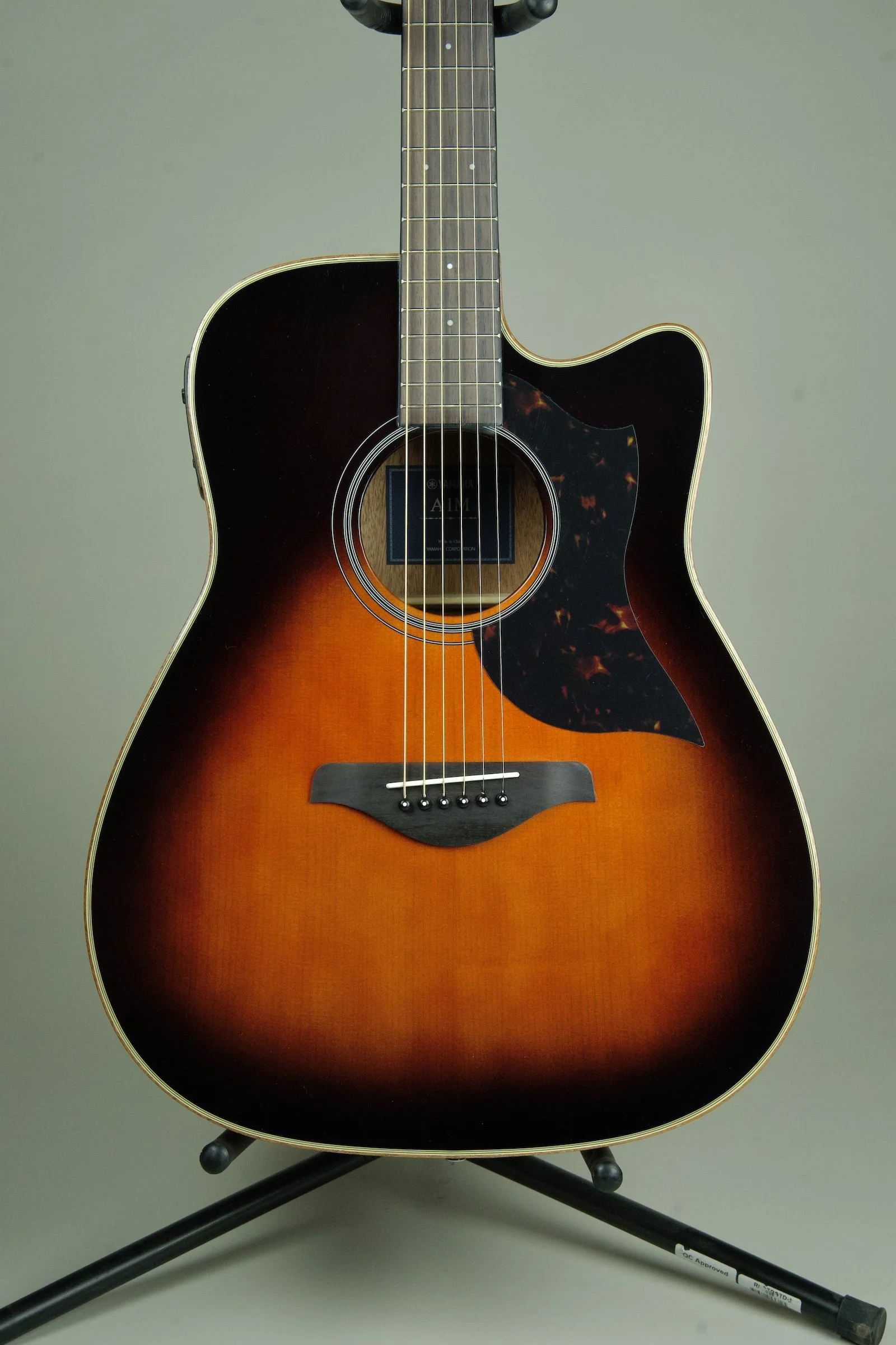 Yamaha A1M Acoustic-electric Guitar - Tobacco Brown Sunburst