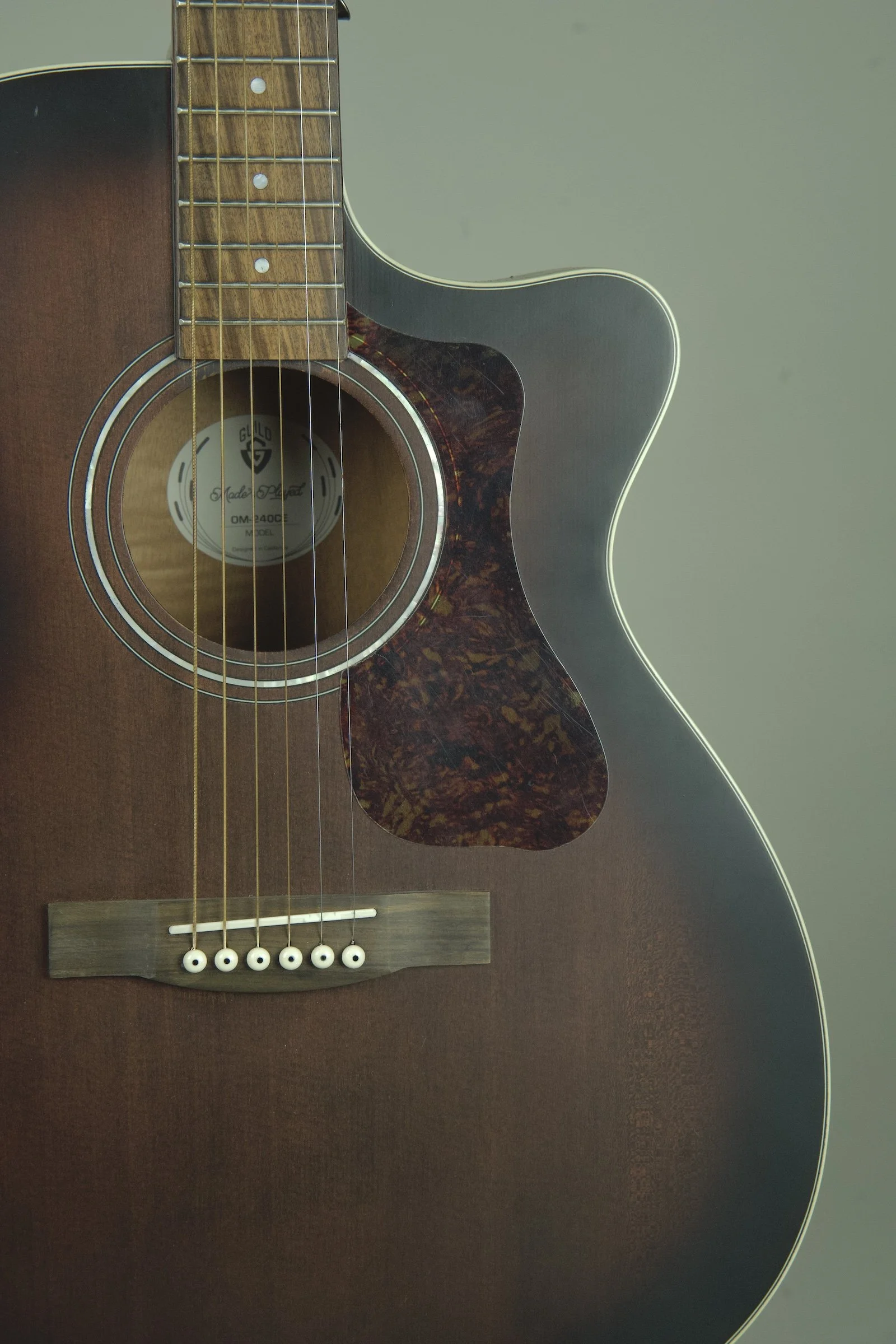 Used Guild OM-240CE Acoustic Electric Guitar - Antique Charcoal Burst5.jpeg