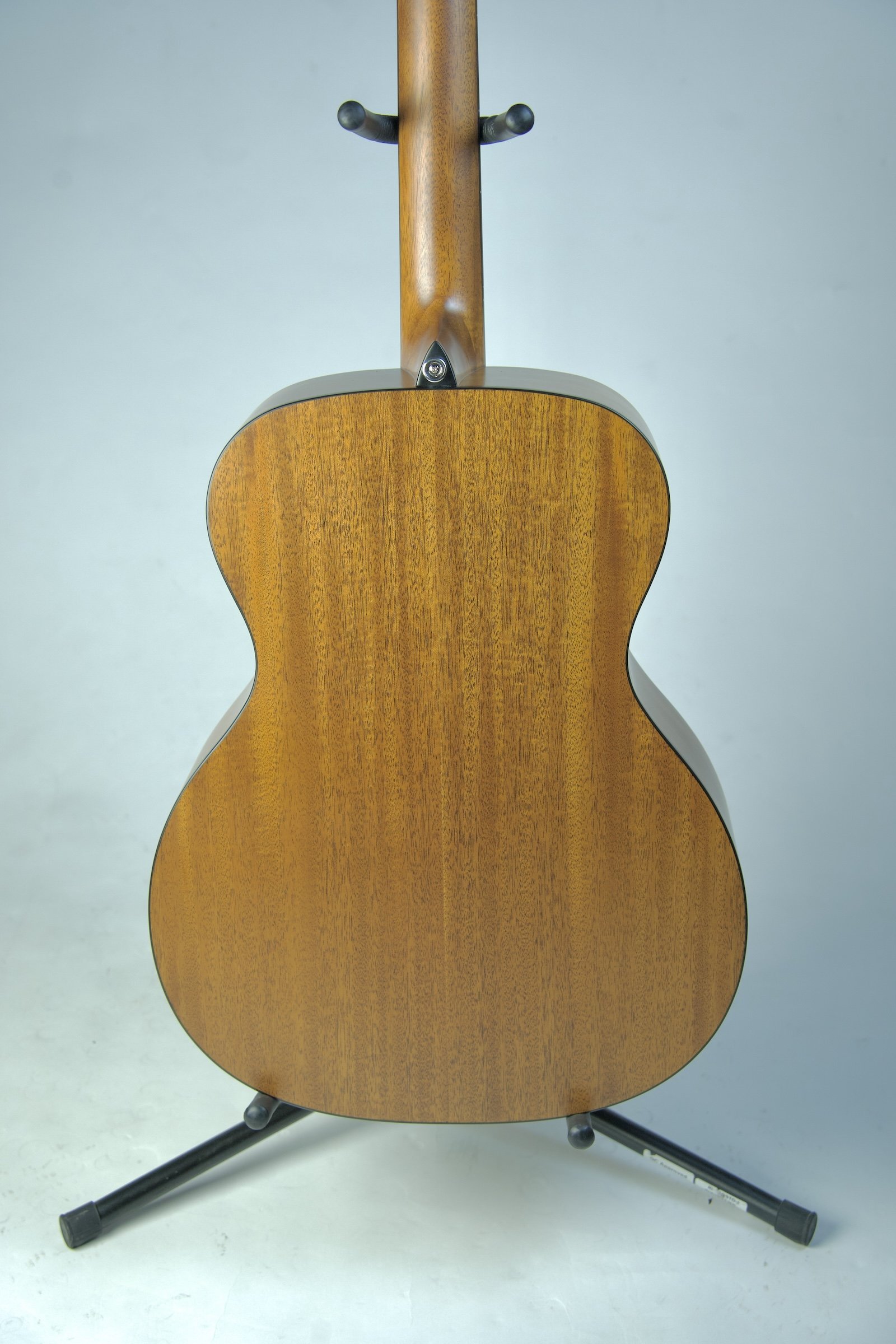 Alvarez AF60_Shadowburst Artist Series Acoustic Guitar5.jpeg