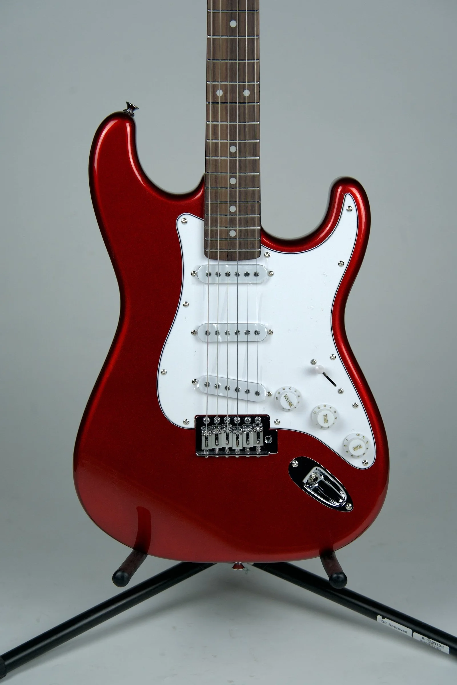 DGL 2025 Holiday Guitar Pack 2.jpeg