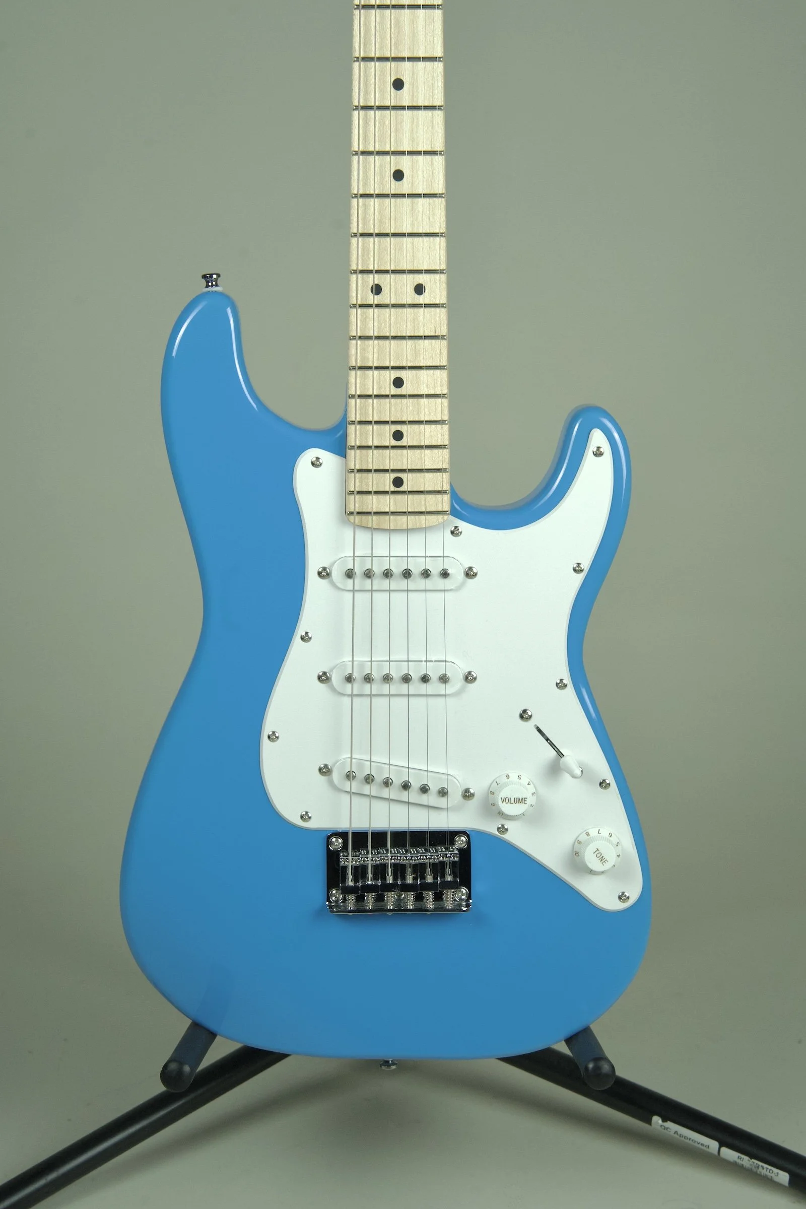 Squier Mini Stratocaster Electric Guitar - California Blue with Maple Fingerboard2.jpeg