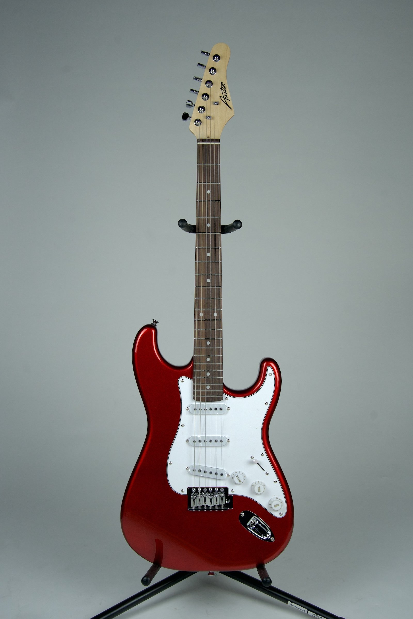 DGL 2025 Holiday Guitar Pack 1.jpeg