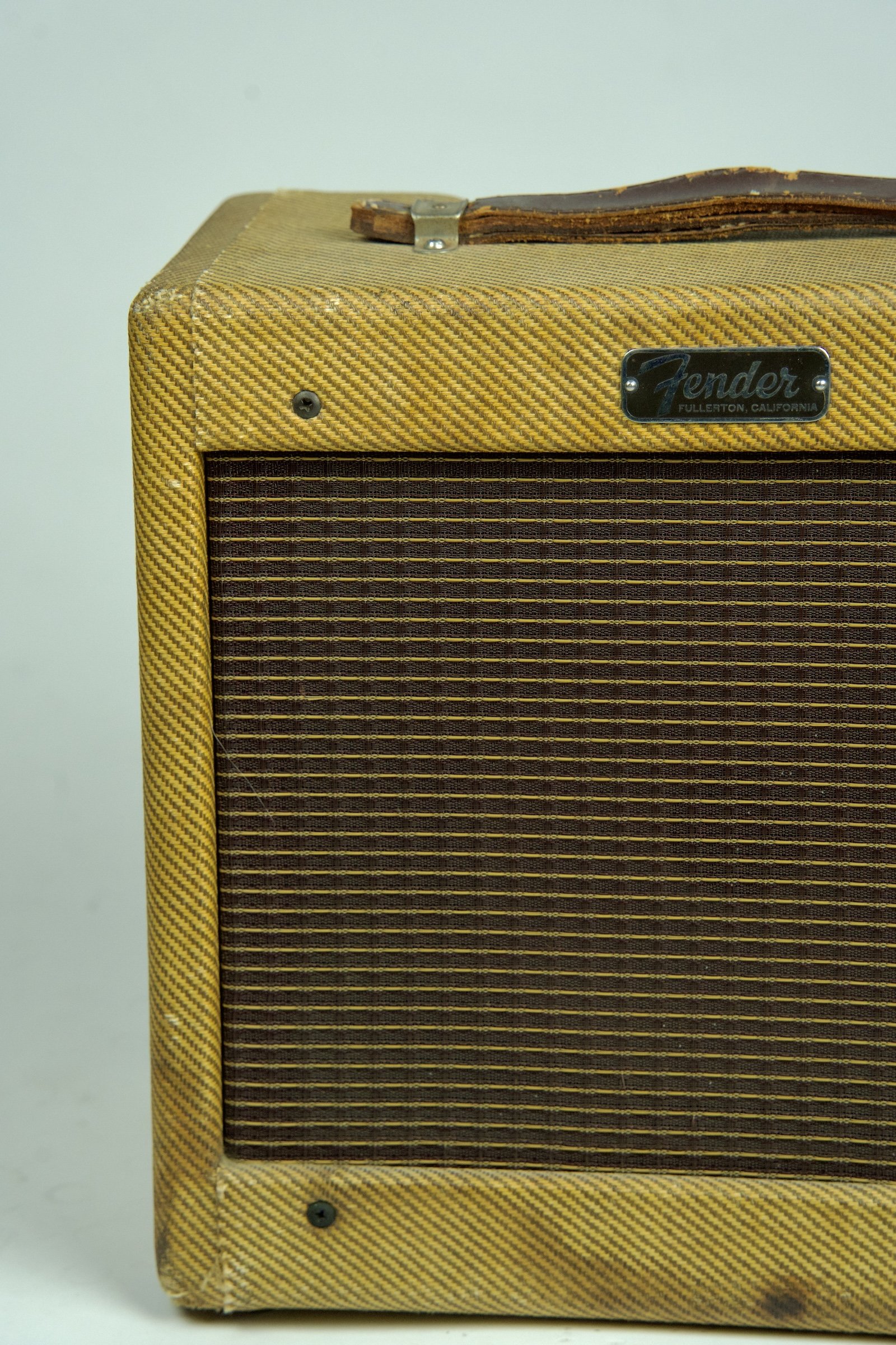 Used 1963 USA Fender 5F1 Champ Guitar Amplifier2.jpeg
