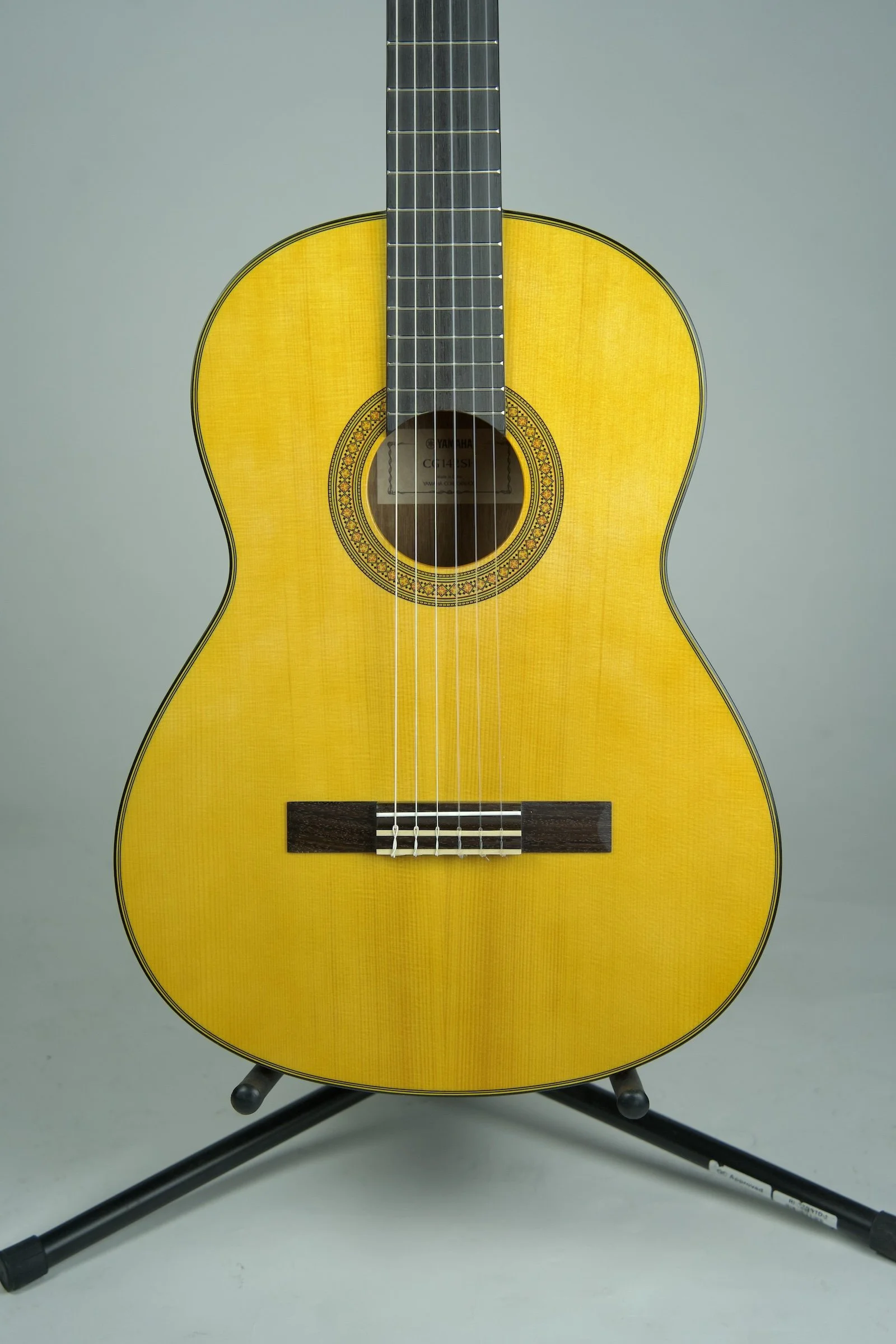 Yamaha CG142-SH Classical Guitar2.jpeg