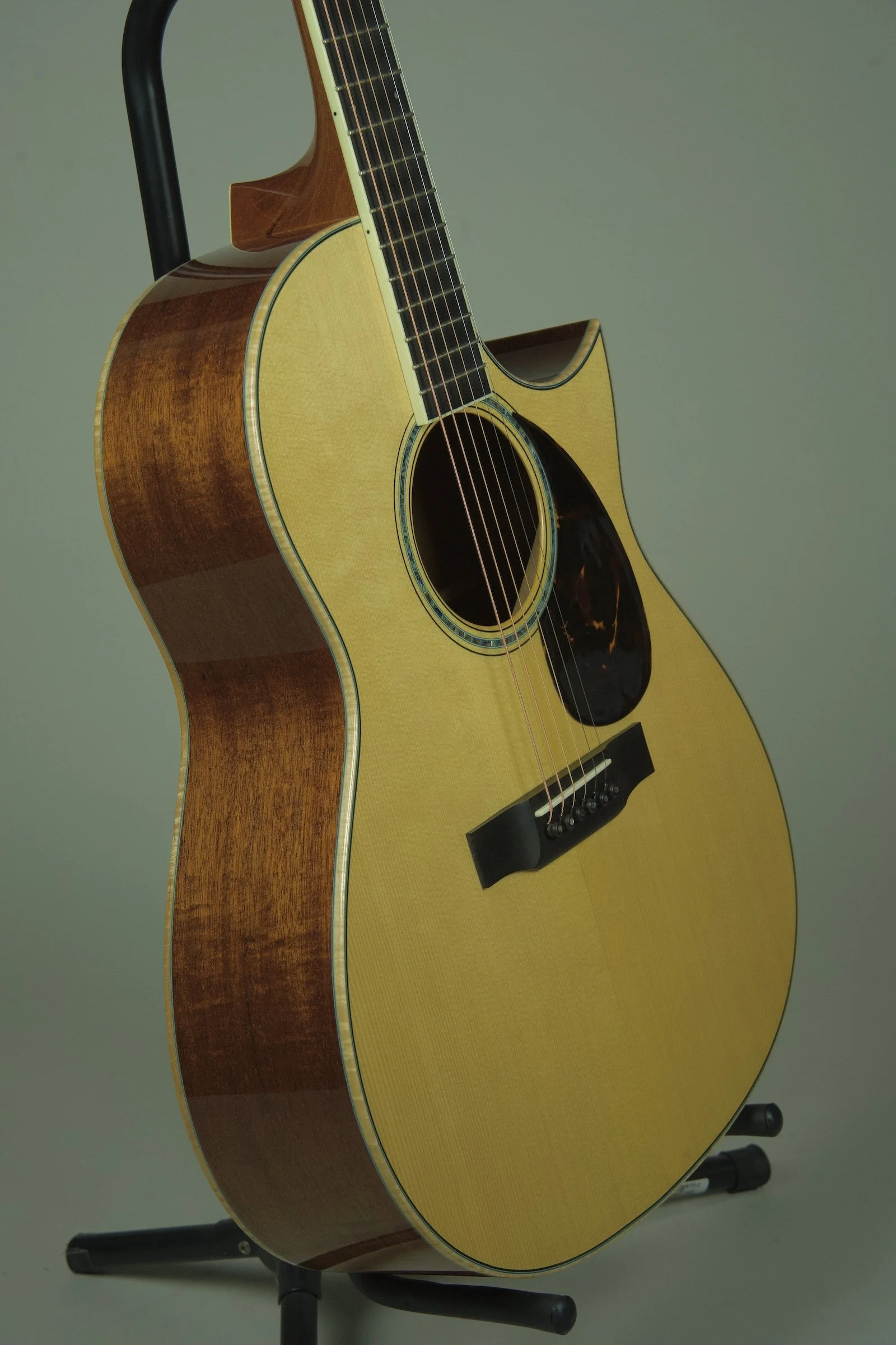 Used Morgan Concert Florentine Cutaway Acoustic Electric Guitar19.jpeg