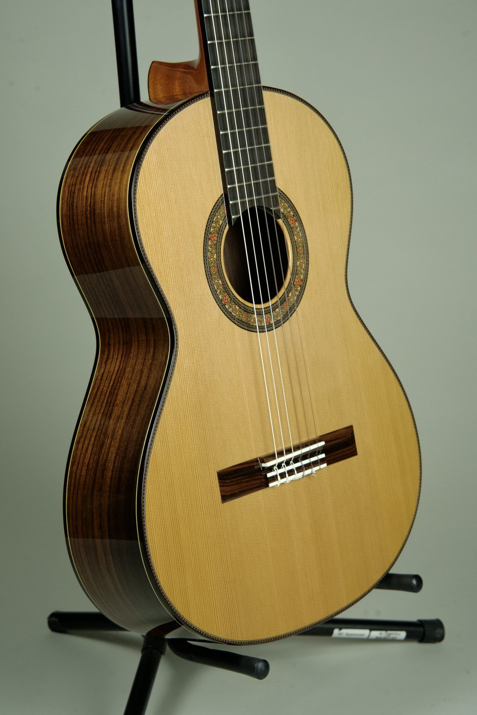 Used Alvarez CYM75 Classical Guitar17.jpeg
