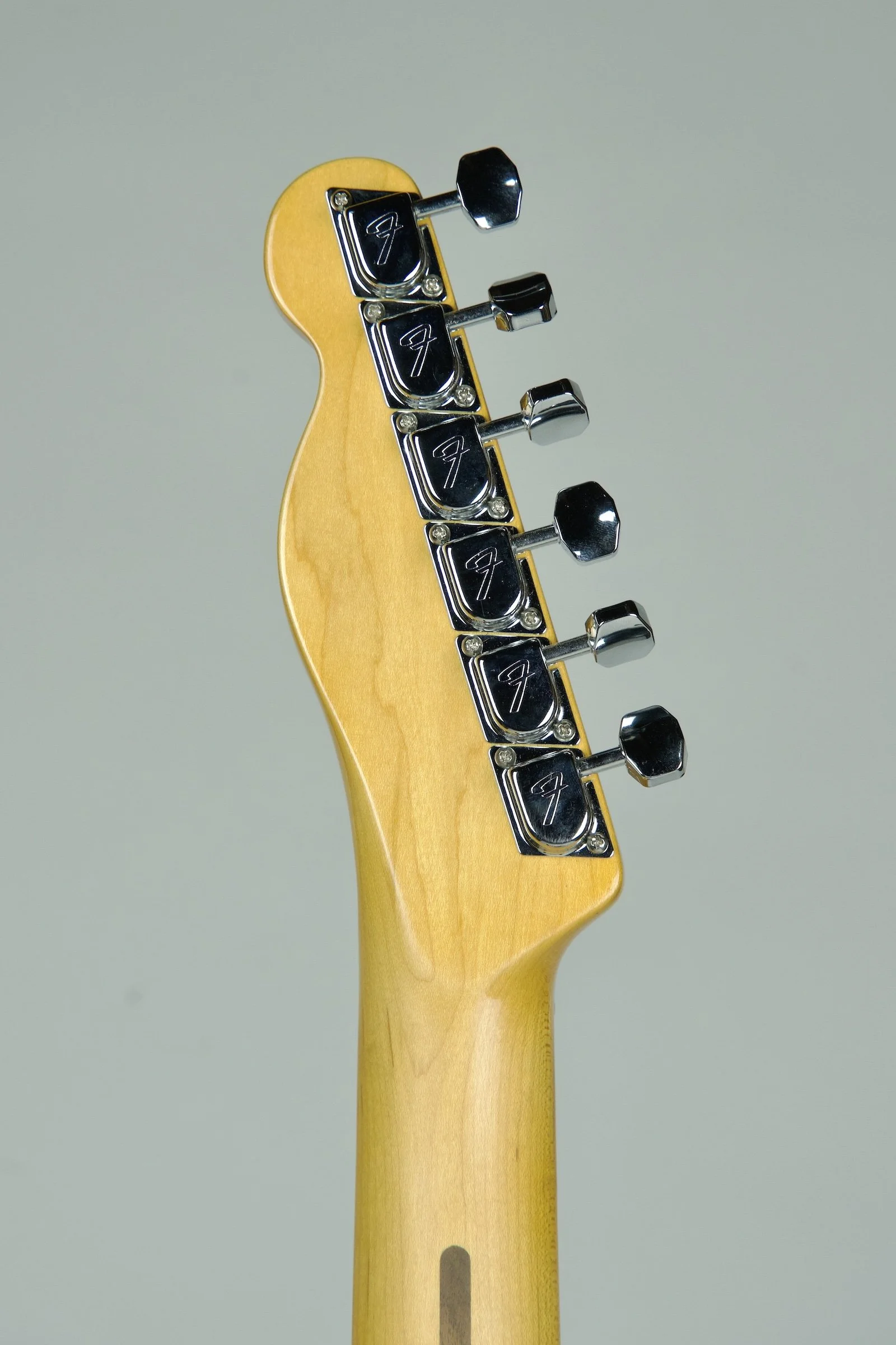 Used Fender American Vintage II 1977 Telecaster Electric Guitar Wine Red6.jpeg