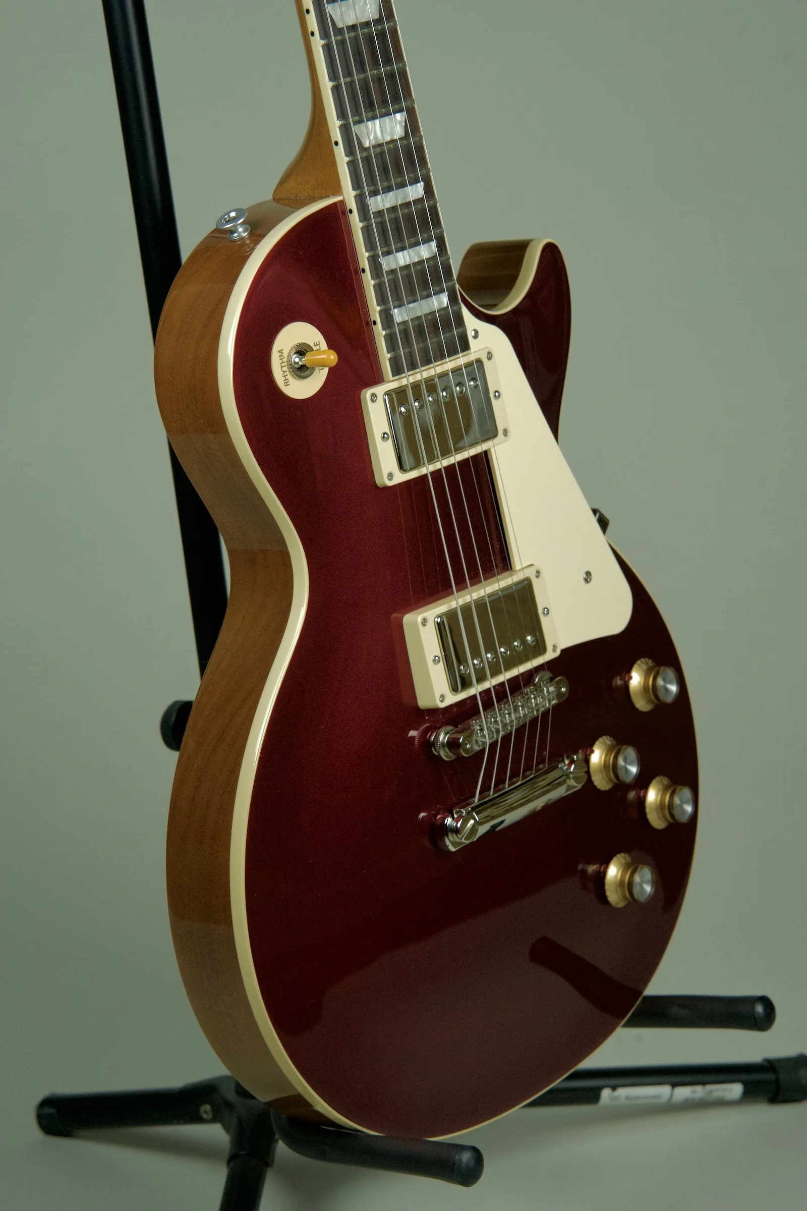 Used Gibson Les Paul Standard 60s Electric Guitar Sparkling Burgandy16.jpeg