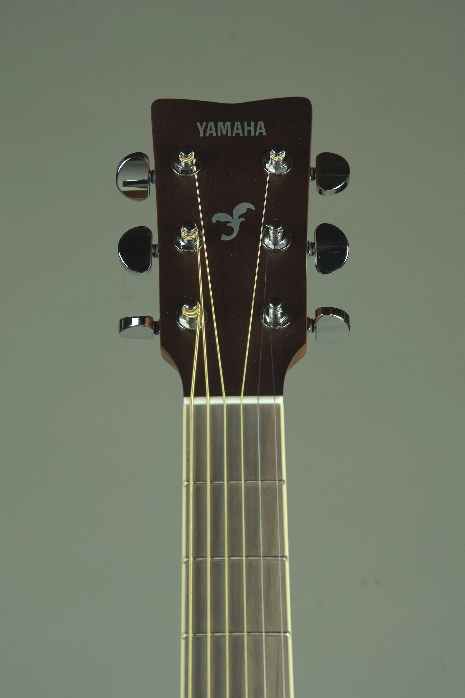 Yamaha FS820 Acoustic Guitar3.jpeg