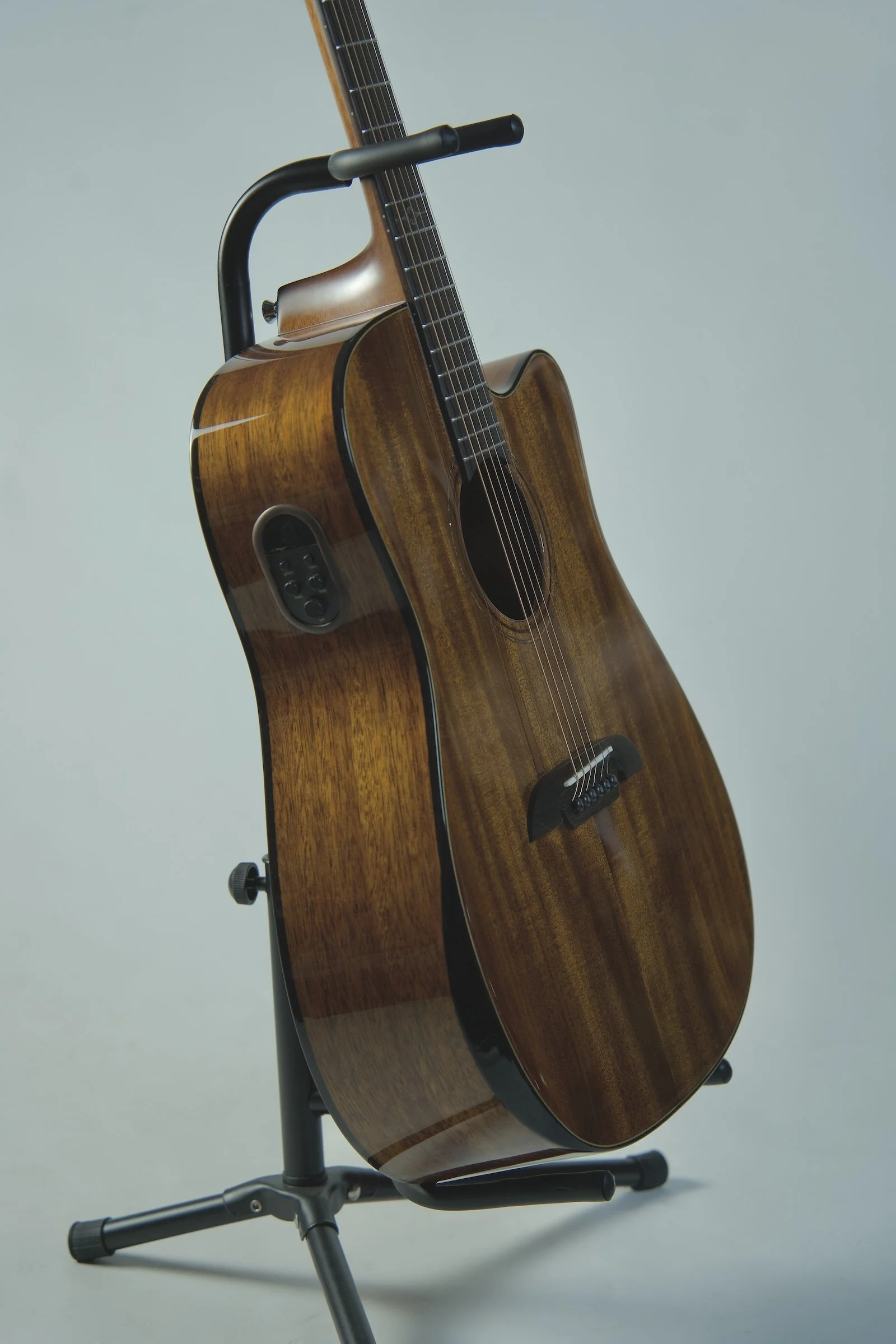 Alvarez AED66CE Acoustic Guitar10.jpeg